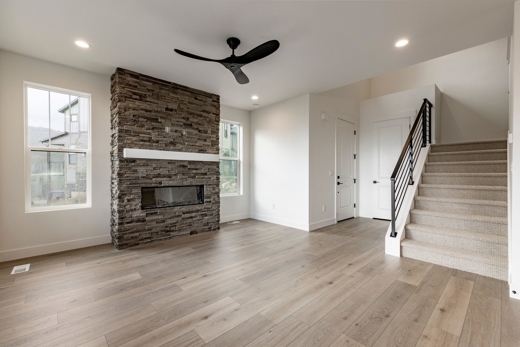  New Construction  4 Bedrooms  Nightly Rental Approved  Panoramic Views - 物件實景