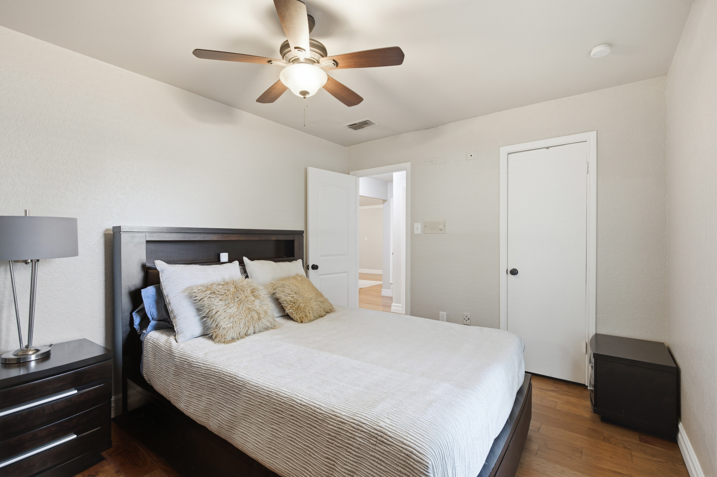  A Rare Opportunity to Live in Historic Downtown Grapevine - 物件實景