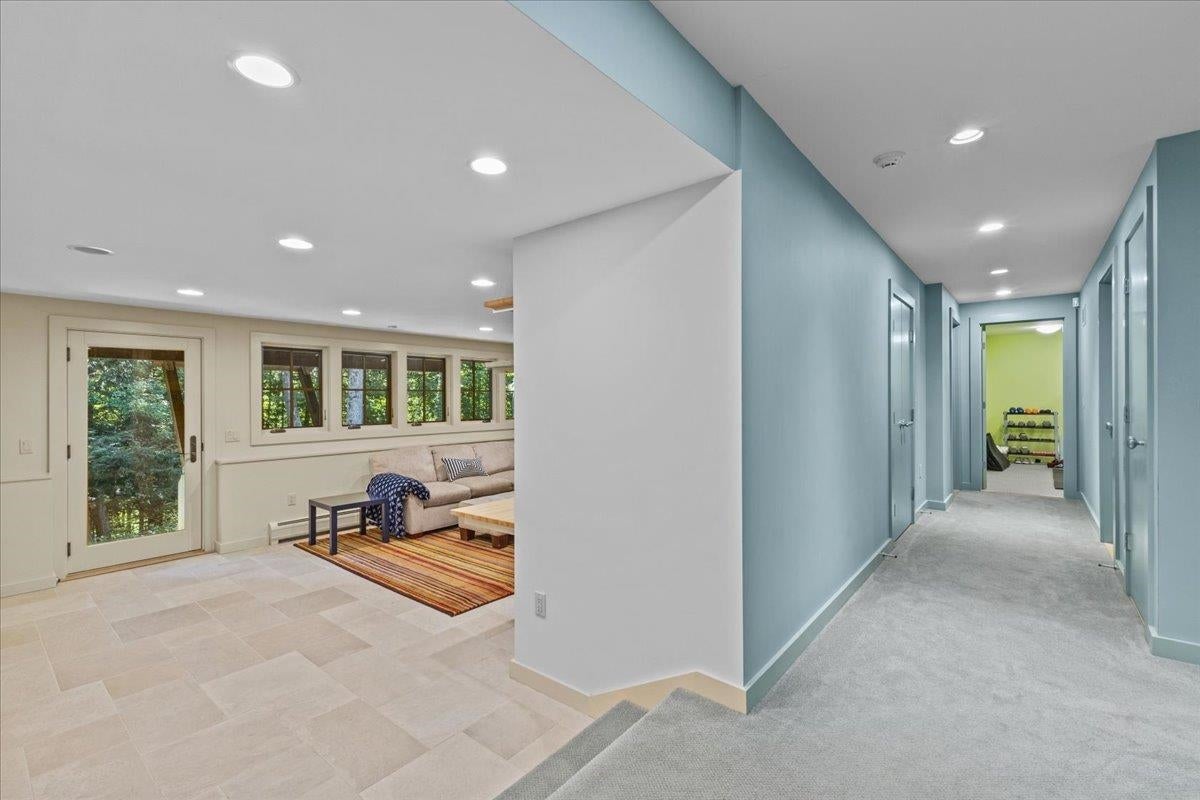Stowe, Vermont, 05672, United States, 6 Bedrooms Bedrooms, ,3 BathroomsBathrooms,Residential,For Sale,1939476