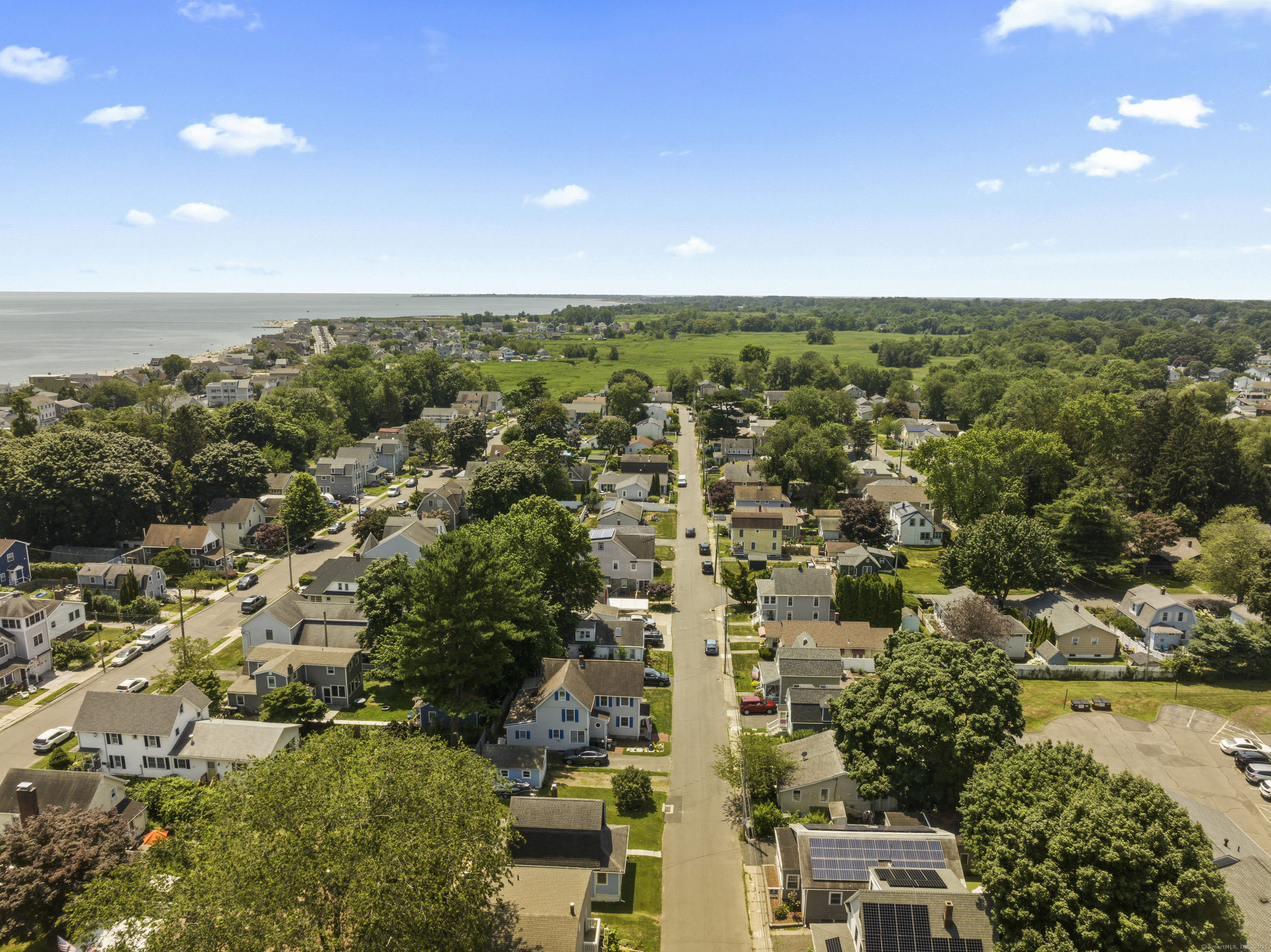 Milford, Connecticut, 06460, United States, 3 Bedrooms Bedrooms, ,2 BathroomsBathrooms,Residential,For Sale,1896652