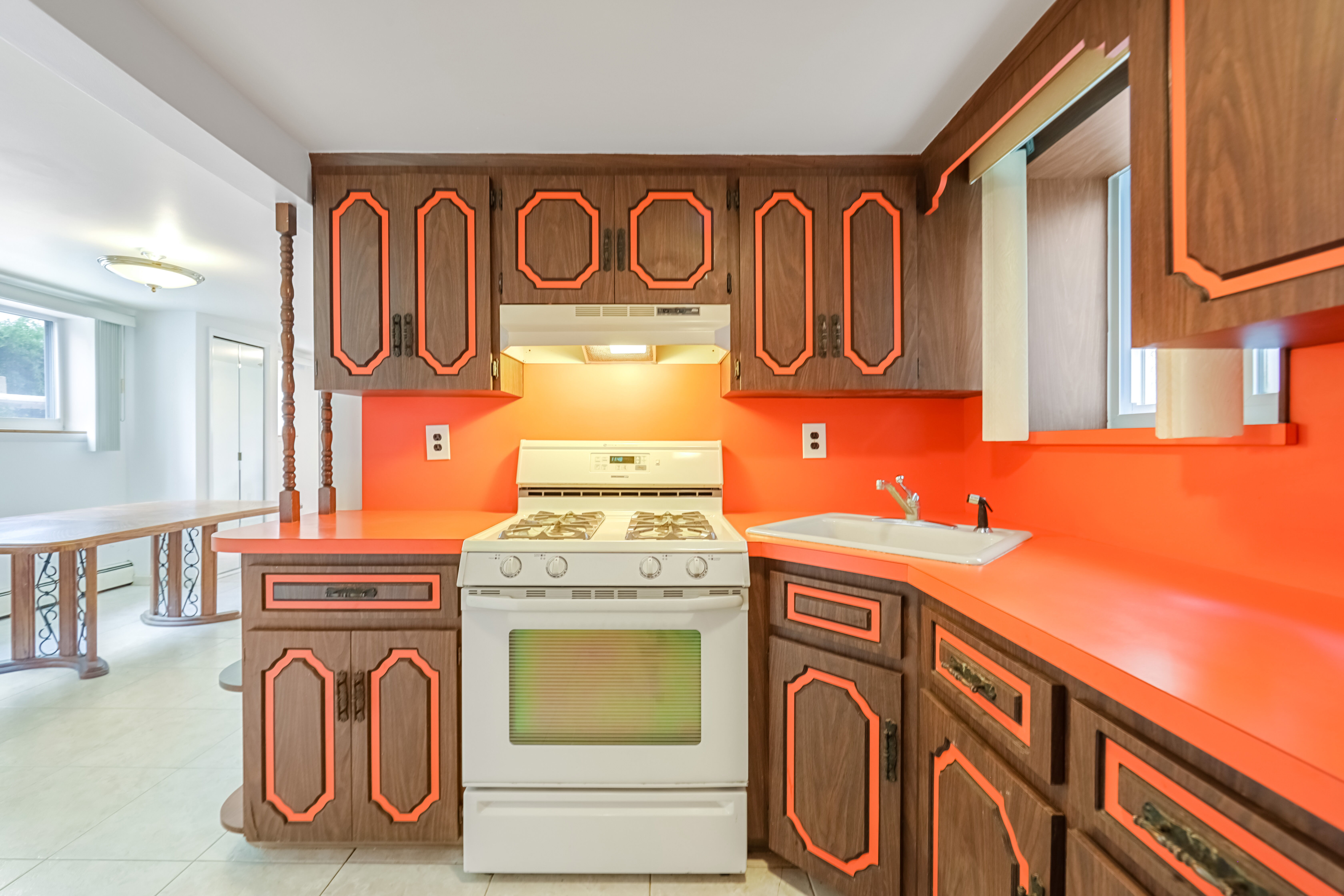 Cliffside Park, New Jersey, 07010, United States, 3 Bedrooms Bedrooms, ,1 BathroomBathrooms,Residential,For Sale,1982827