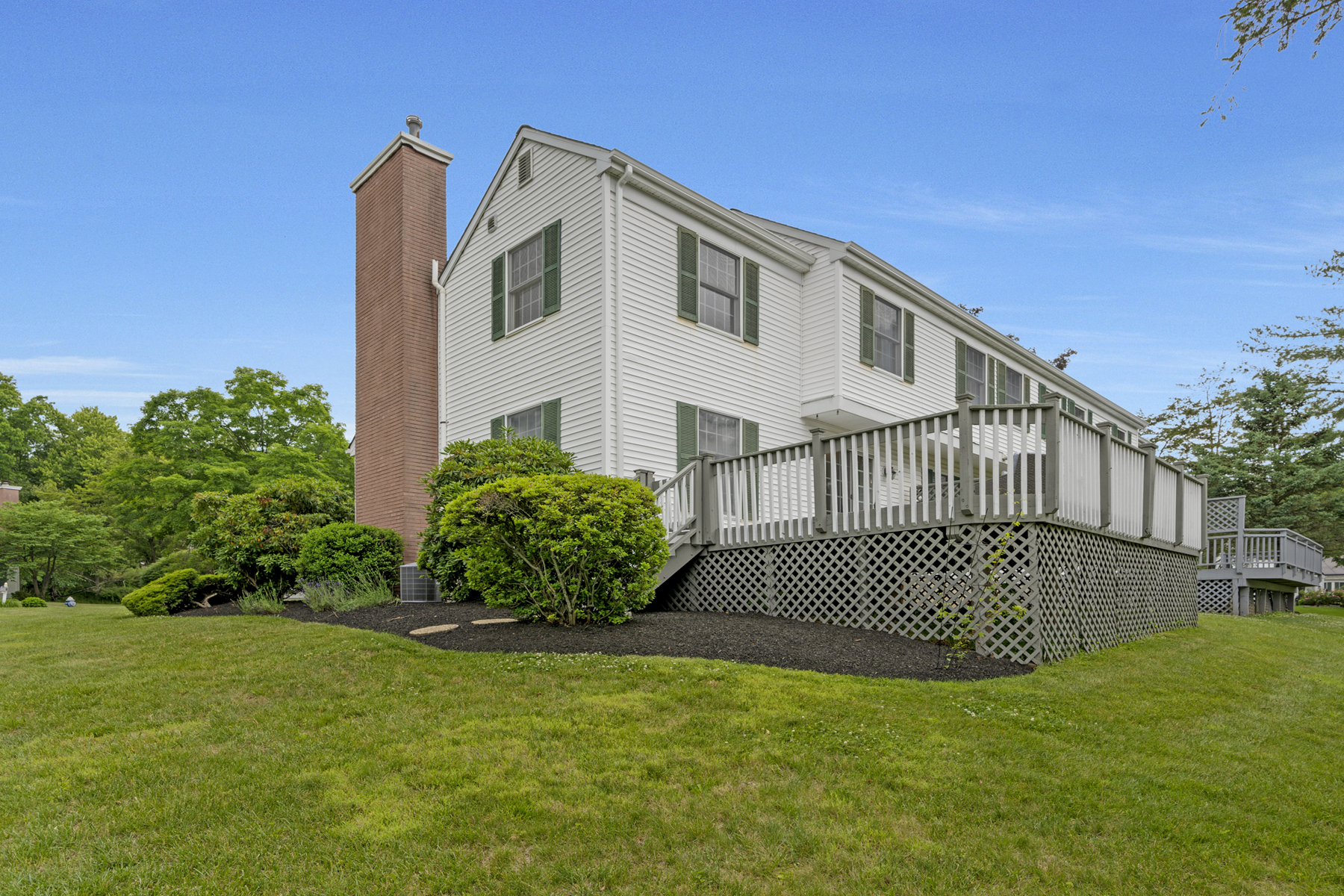  ?Spring Ridge? Well Maintained and Updated Half Duplex - 物件實景