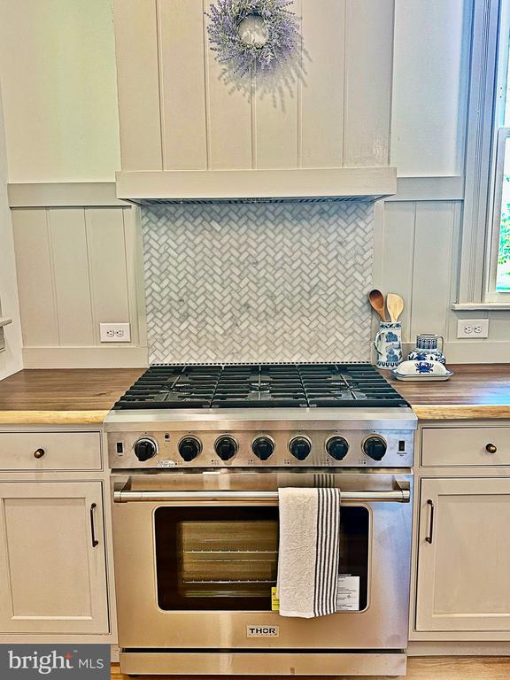 Trappe, Maryland, 21673, United States, 6 Bedrooms Bedrooms, ,4 BathroomsBathrooms,Residential,For Sale,1960951