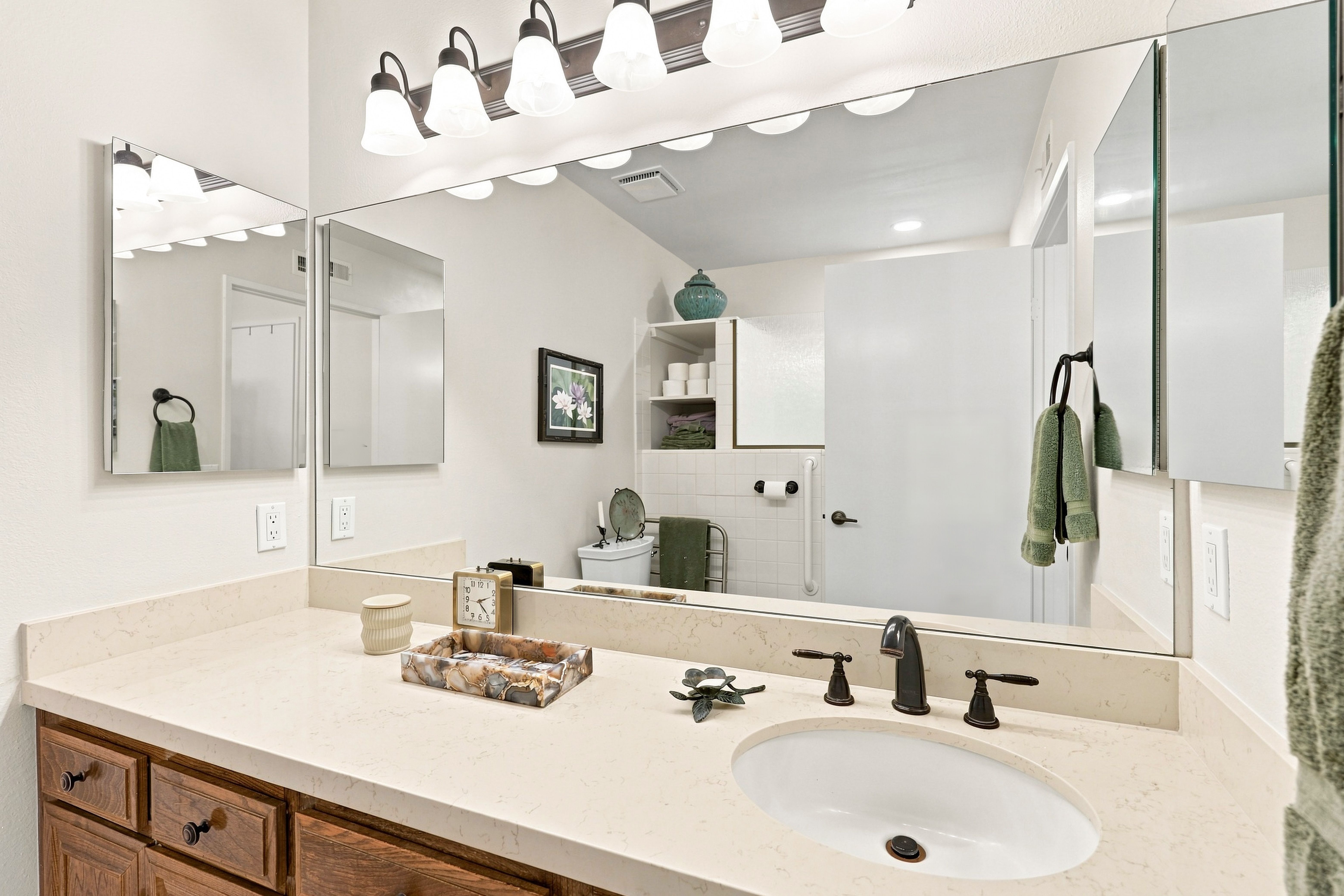  42062 Village 42, Camarillo, CA 93012 - 物件實景