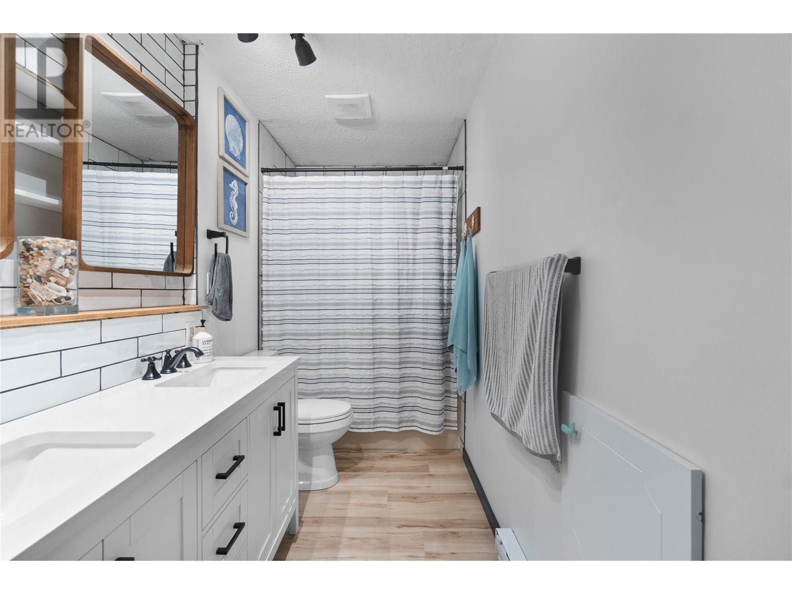 SORRENTO, British Columbia, V0E 2W0, CA, 4 Bedrooms Bedrooms, ,2 BathroomsBathrooms,Residential,For Sale,1837690