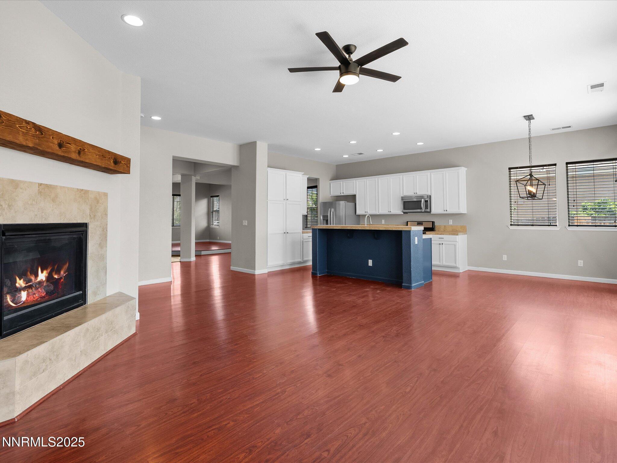 Dayton, Nevada, 89403, United States, 3 Bedrooms Bedrooms, ,2 BathroomsBathrooms,Residential,For Sale,1848243