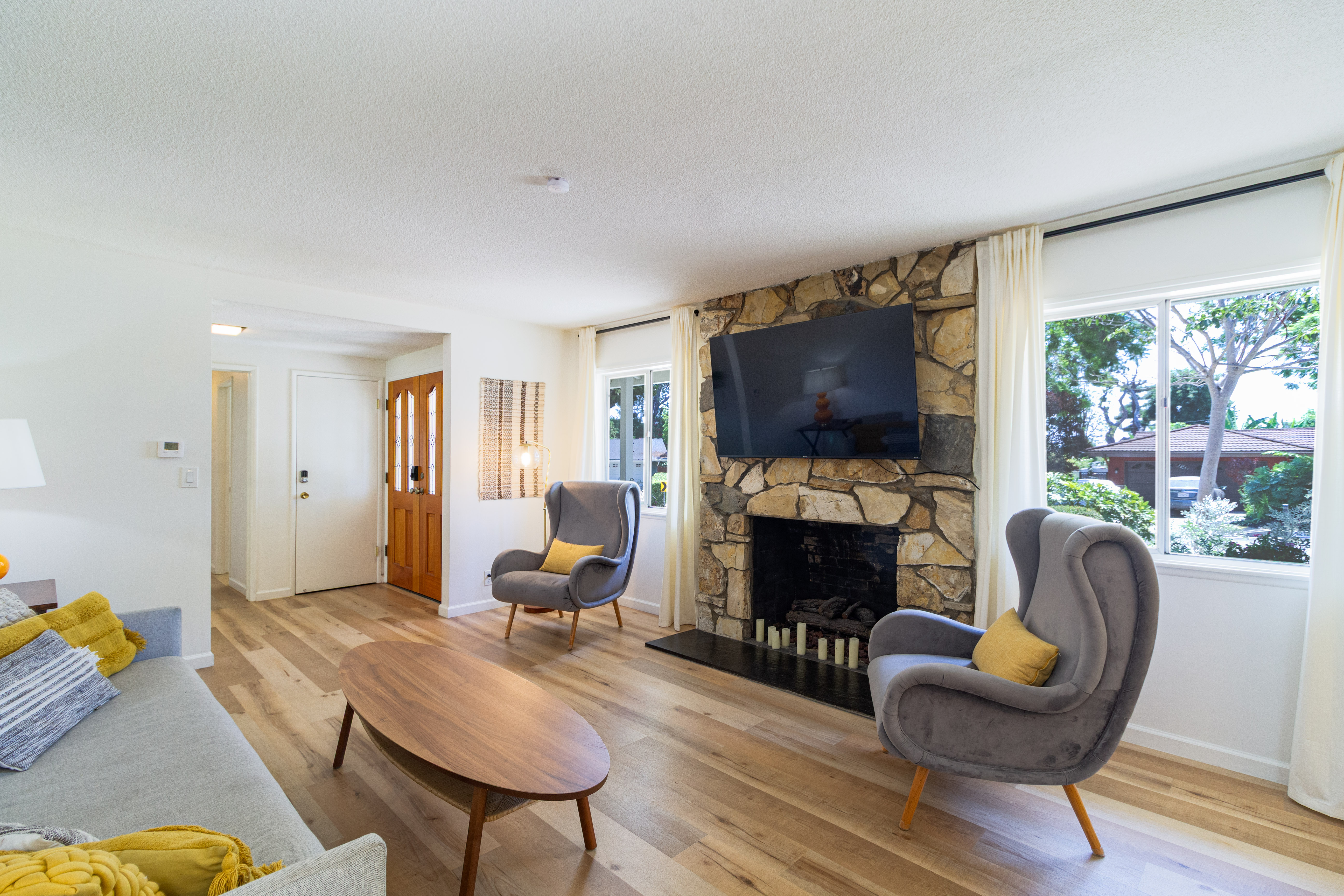 Fullerton, California, 92831, United States, 4 Bedrooms Bedrooms, ,1 BathroomBathrooms,Residential,For Sale,1915425