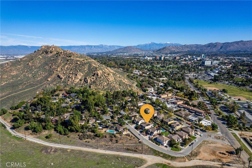 Riverside, California, 92501, United States, 5 Bedrooms Bedrooms, ,3 BathroomsBathrooms,Residential,For Sale,2003384