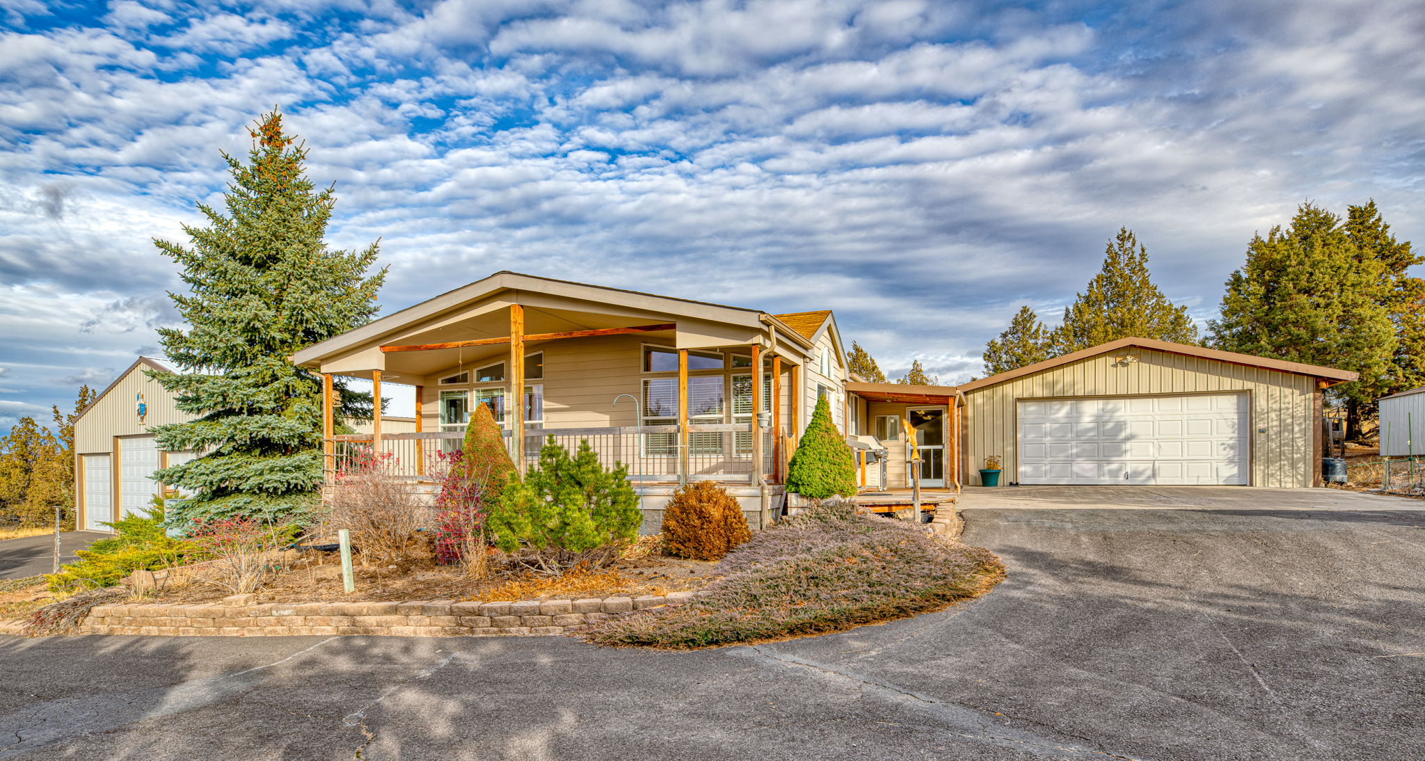 5459 SE Pawnee Lp., Prineville, Oregon, 97754, United States, 3 Bedrooms Bedrooms, ,2 BathroomsBathrooms,Residential,For Sale,5459 SE Pawnee Lp.,1658566