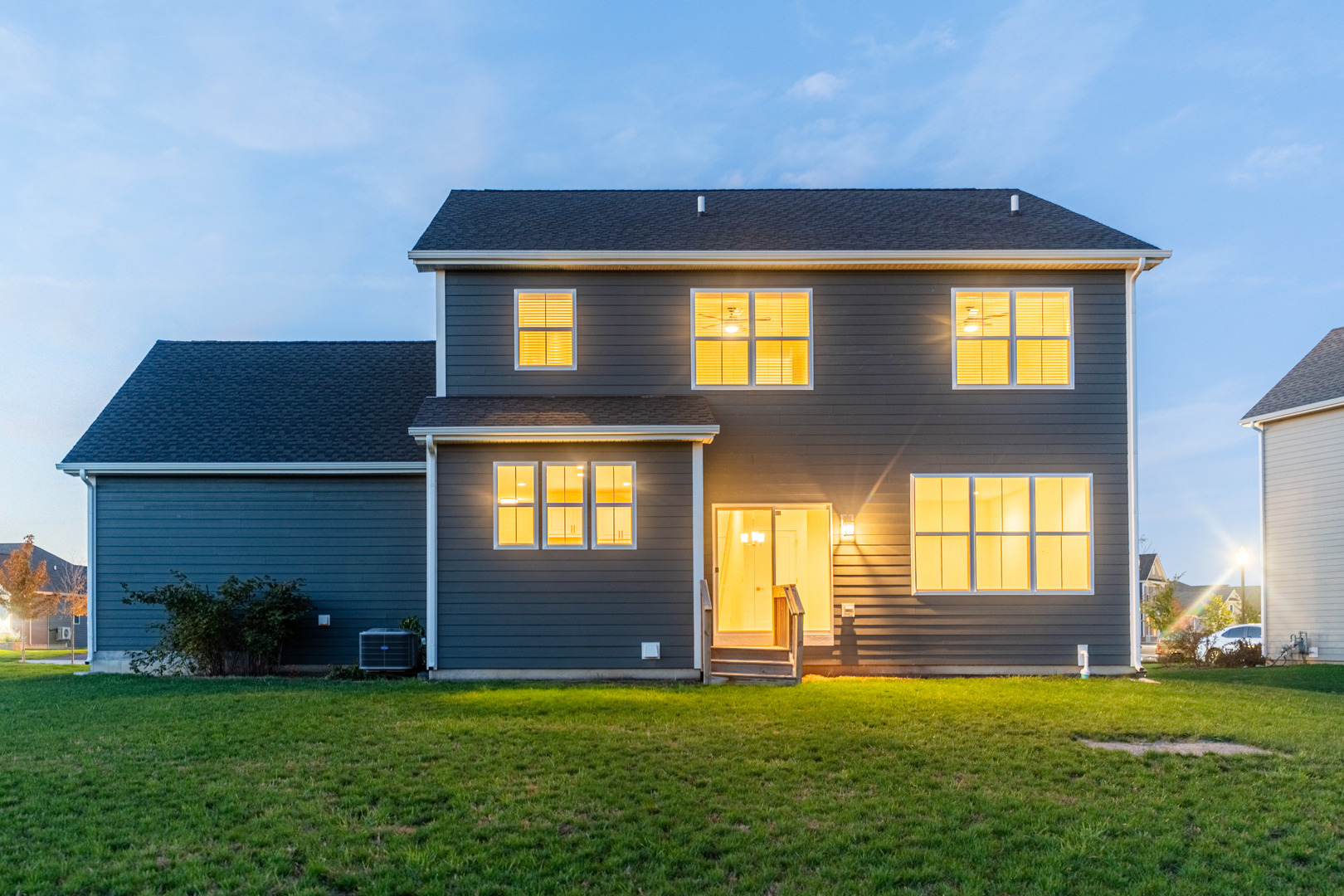 Elgin, Illinois, 60124, United States, 4 Bedrooms Bedrooms, ,3 BathroomsBathrooms,Residential,For Sale,1941075