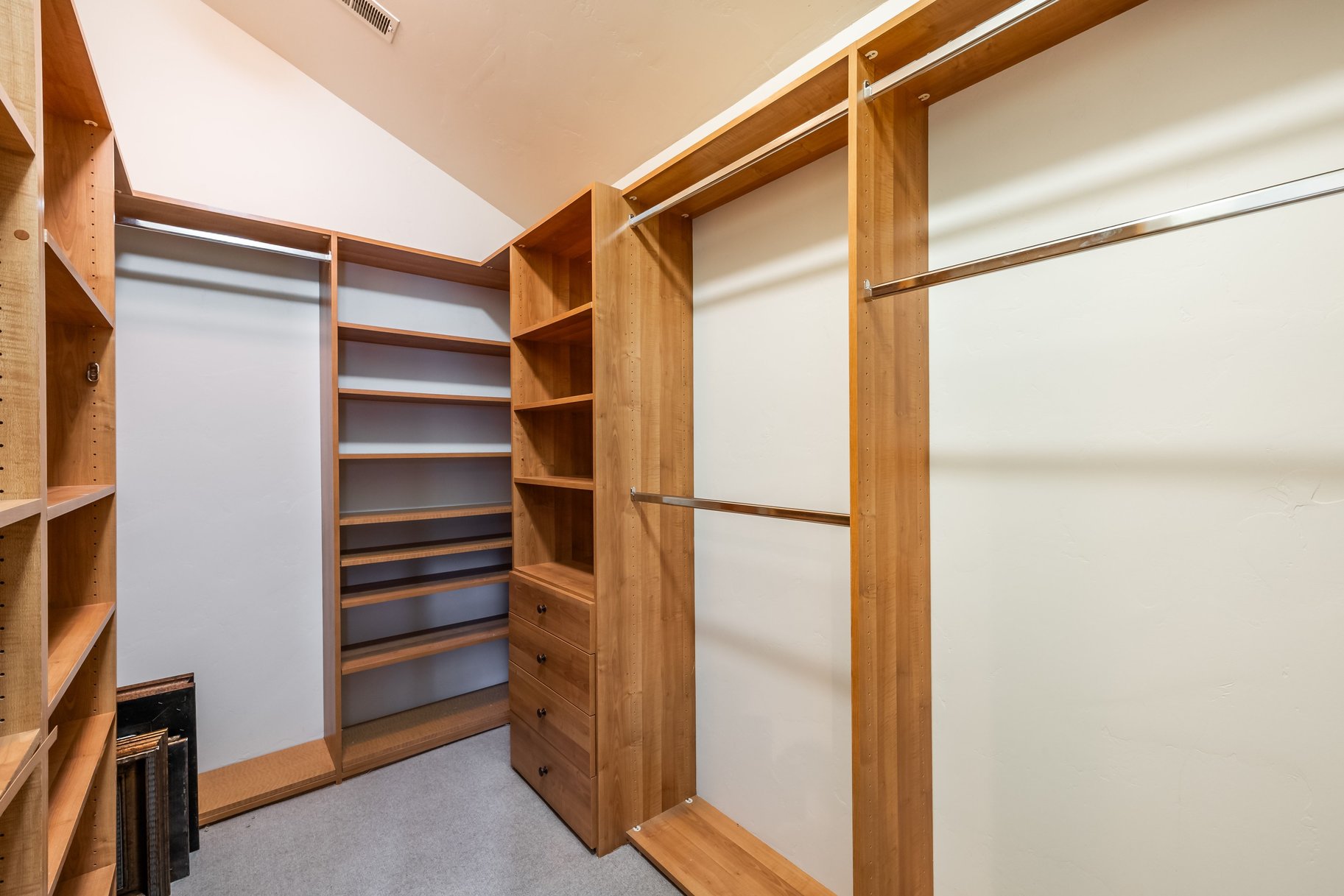  Freestanding South Facing Retreat with Spectacular Views - 物件實景