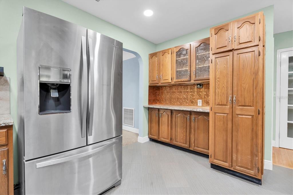 Gulfport, Florida, 33707, United States, 3 Bedrooms Bedrooms, ,1 BathroomBathrooms,Residential,For Sale,1997184