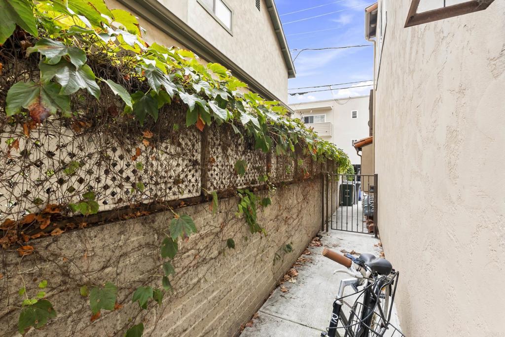 Coronado, California, 92118, United States, 3 Bedrooms Bedrooms, ,2 BathroomsBathrooms,Residential,For Sale,1991535