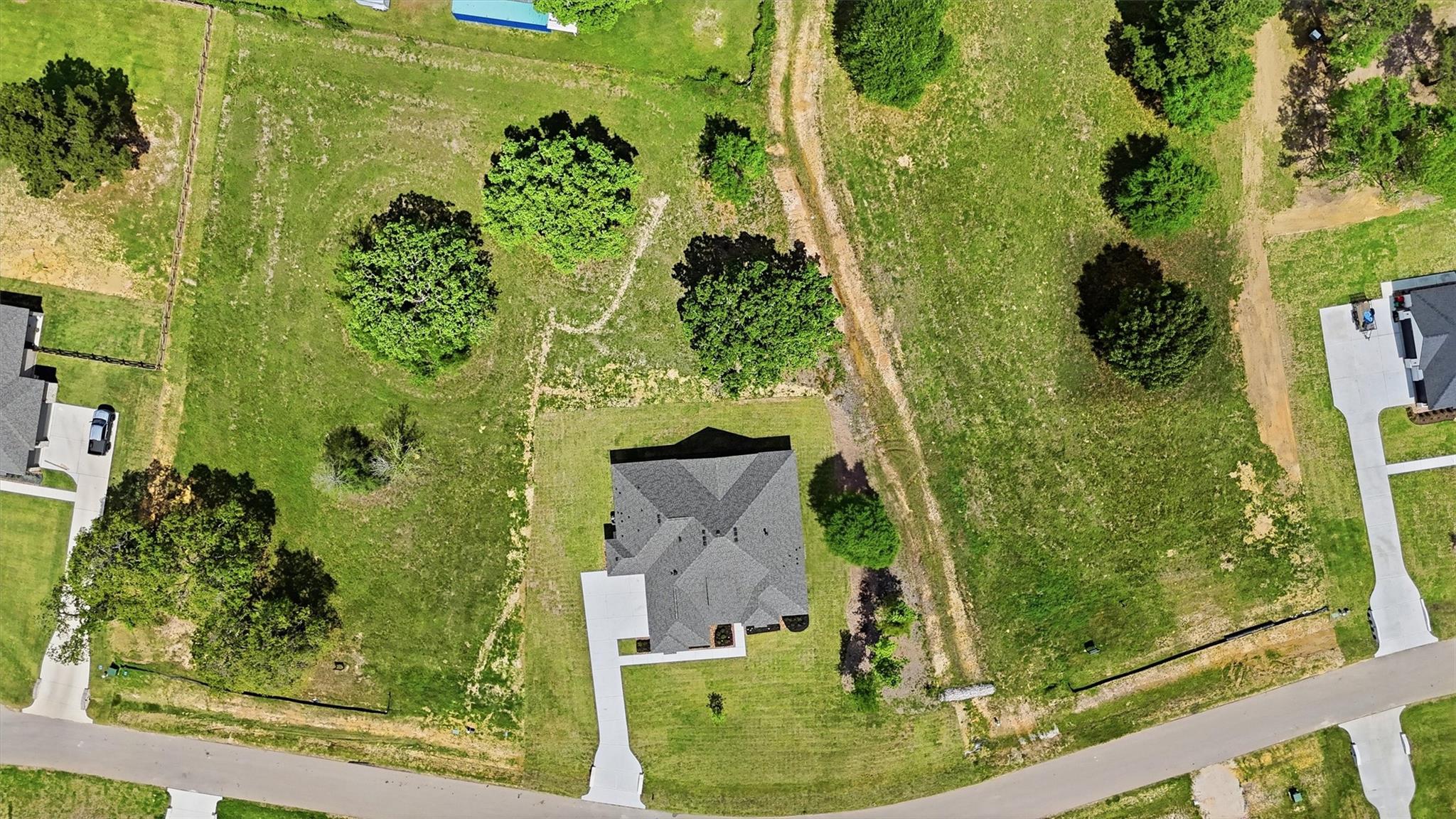 Montgomery, Texas, 77356, United States, 4 Bedrooms Bedrooms, ,5 BathroomsBathrooms,Residential,For Sale,2028408