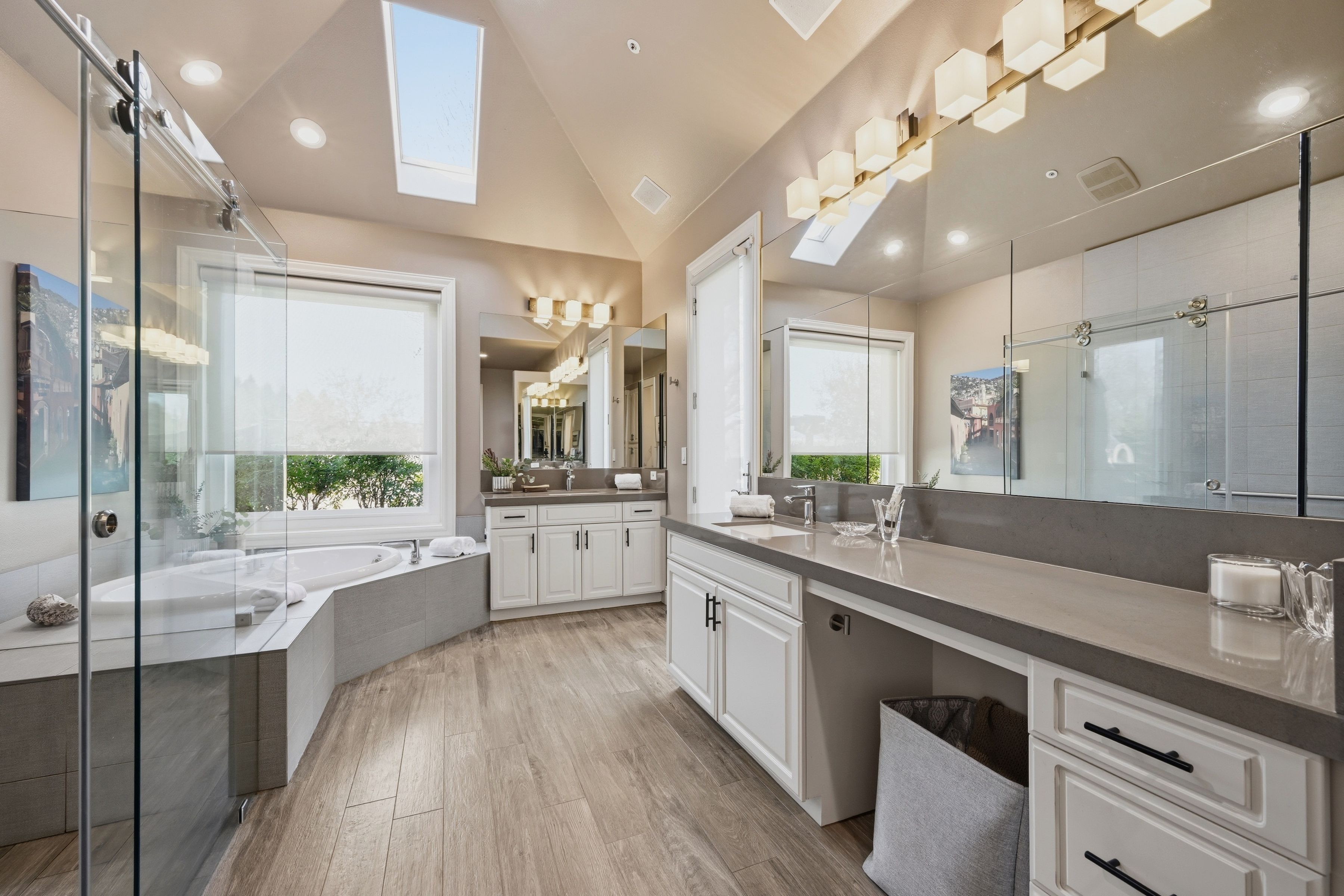  1418 Rosewood Avenue - 物件實景