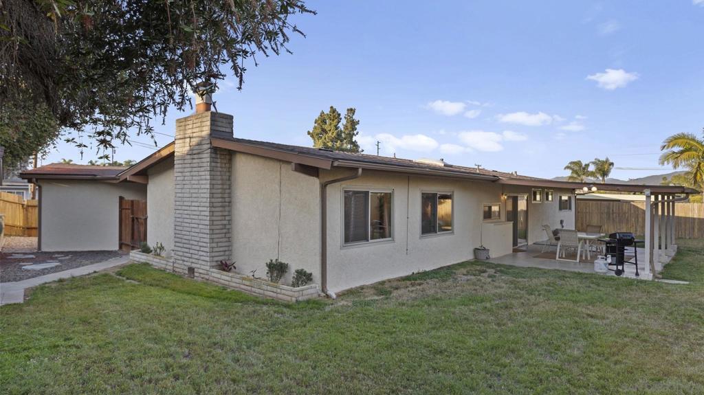 Vista, California, 92083, United States, 3 Bedrooms Bedrooms, ,2 BathroomsBathrooms,Residential,For Sale,2048591