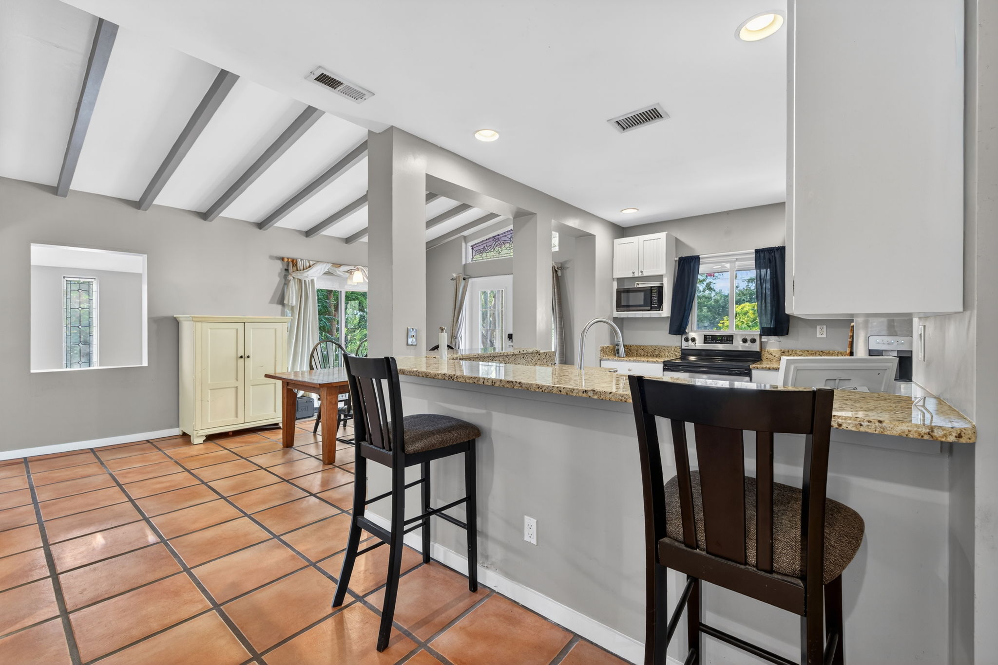 Clearwater, Florida, 33755, United States, 5 Bedrooms Bedrooms, ,3 BathroomsBathrooms,Residential,For Sale,2013064