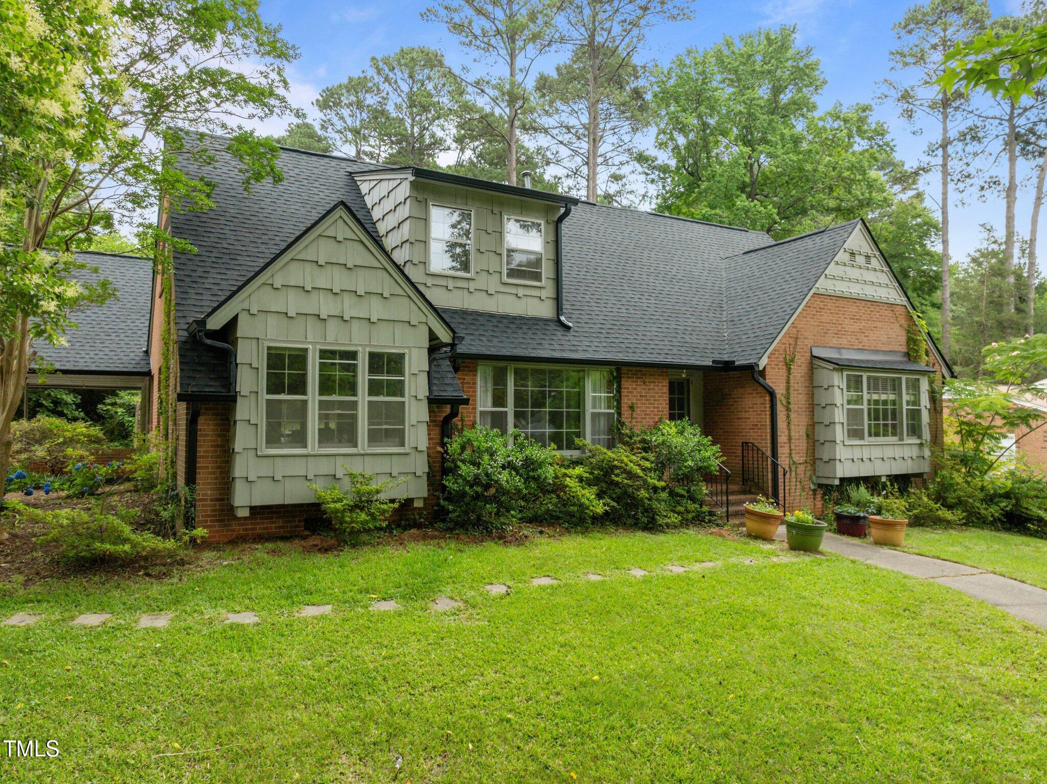 Raleigh, North Carolina, 27606, United States, 5 Bedrooms Bedrooms, ,2 BathroomsBathrooms,Residential,For Sale,1857756
