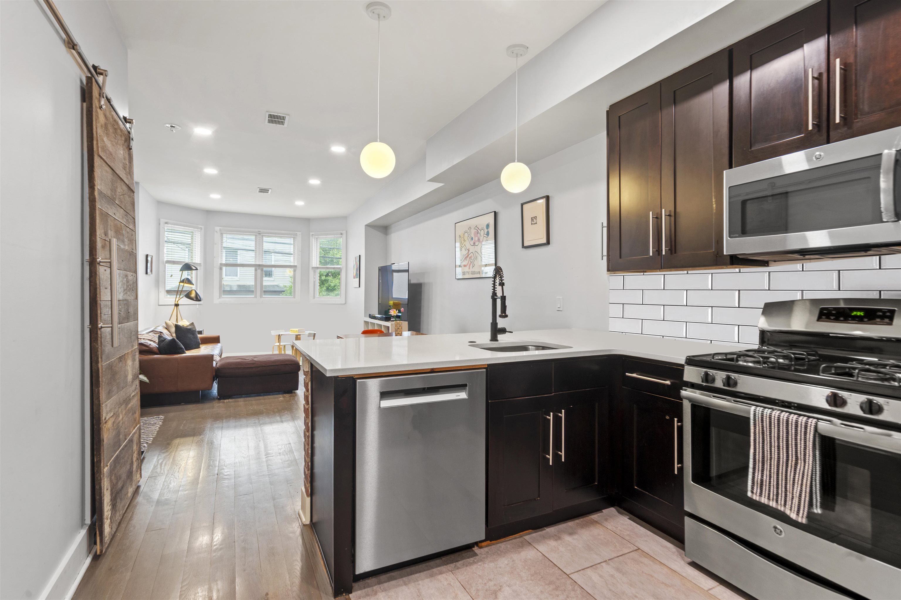 Jersey City, New Jersey, 07307, United States, 3 Bedrooms Bedrooms, ,2 BathroomsBathrooms,Residential,For Sale,1916782