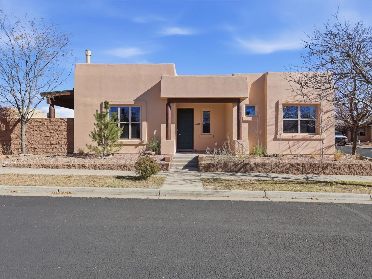 Santa Fe, New Mexico, 87508, United States, 3 Bedrooms Bedrooms, ,2 BathroomsBathrooms,Residential,For Sale,1992891
