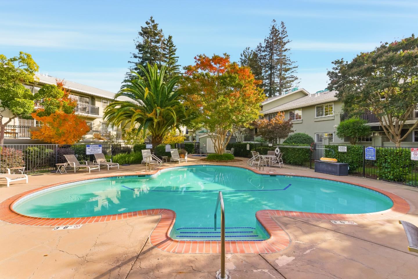 Menlo Park, California, 94025, United States, 1 Bedroom Bedrooms, ,1 BathroomBathrooms,Residential,For Sale,1992903