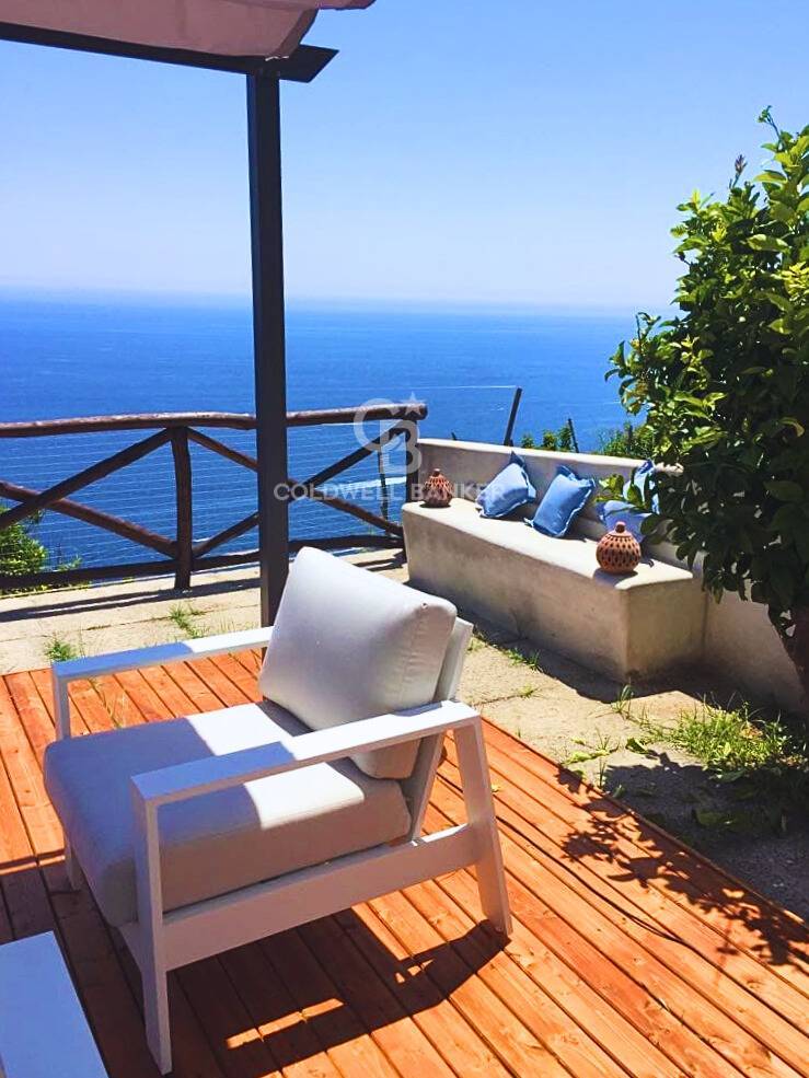 Via Sopramare, Amalfi, Salerno, 84011, IT, 2 Bedrooms Bedrooms, ,1 BathroomBathrooms,Residential,For Sale,Via Sopramare,1649255