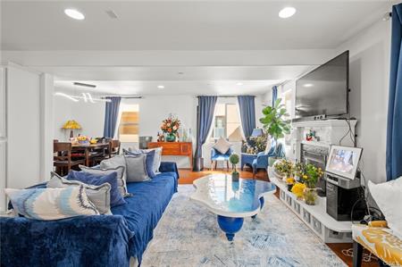 Harbor City, California, 90710, United States, 3 Bedrooms Bedrooms, ,3 BathroomsBathrooms,Residential,For Sale,1982159