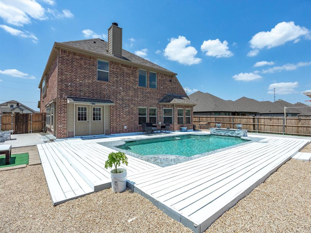 Waxahachie, Texas, 75165, United States, 4 Bedrooms Bedrooms, ,4 BathroomsBathrooms,Residential,For Sale,1978879