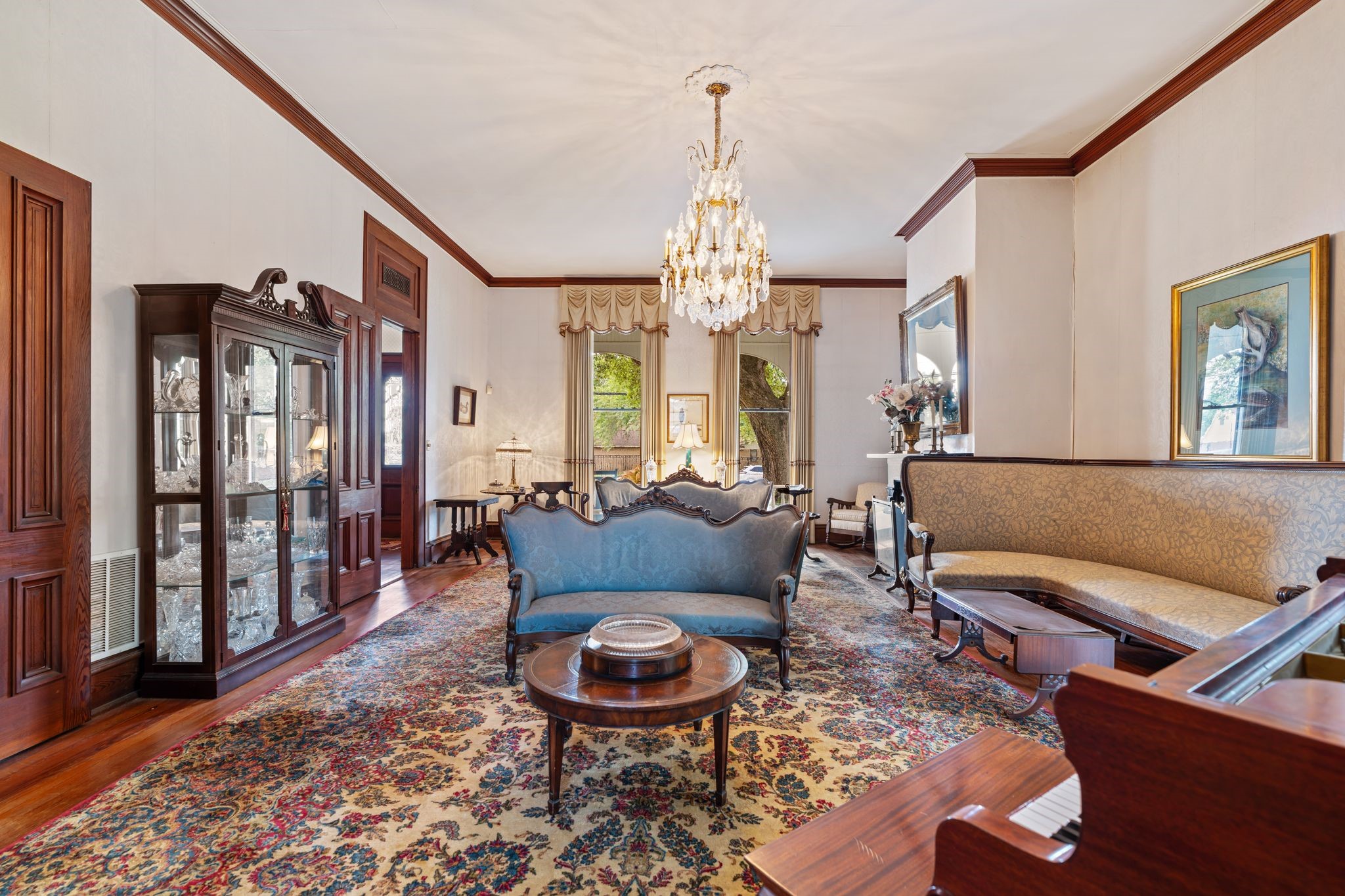  351 E Colorado Street, La Grange, TX, 78945 - 物件實景