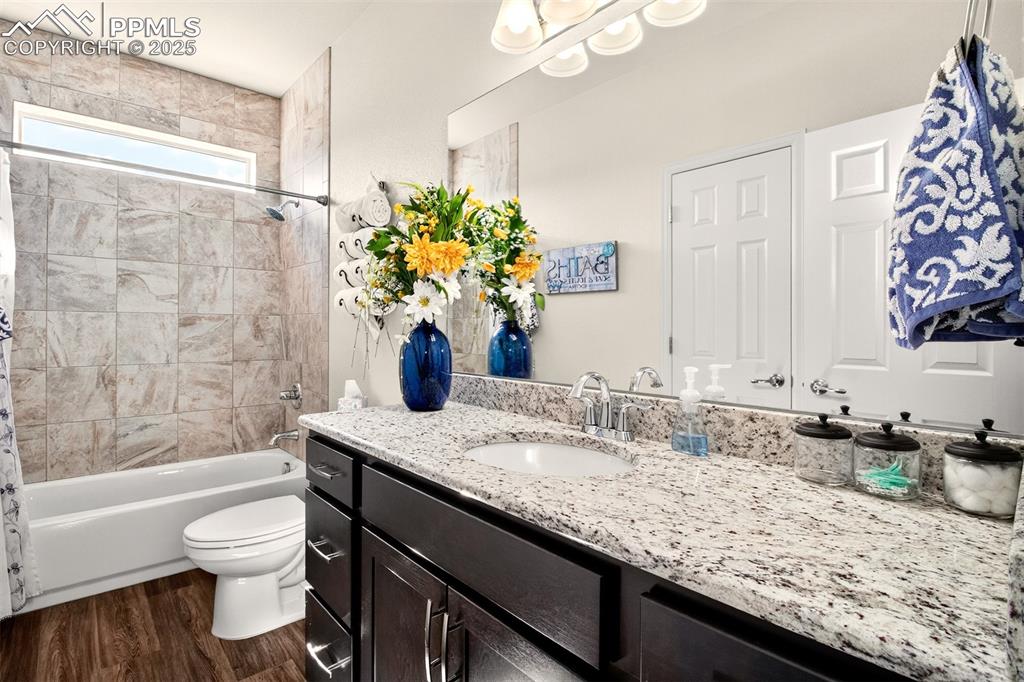 Canon City, Colorado, 81212, United States, 4 Bedrooms Bedrooms, ,1 BathroomBathrooms,Residential,For Sale,1964120