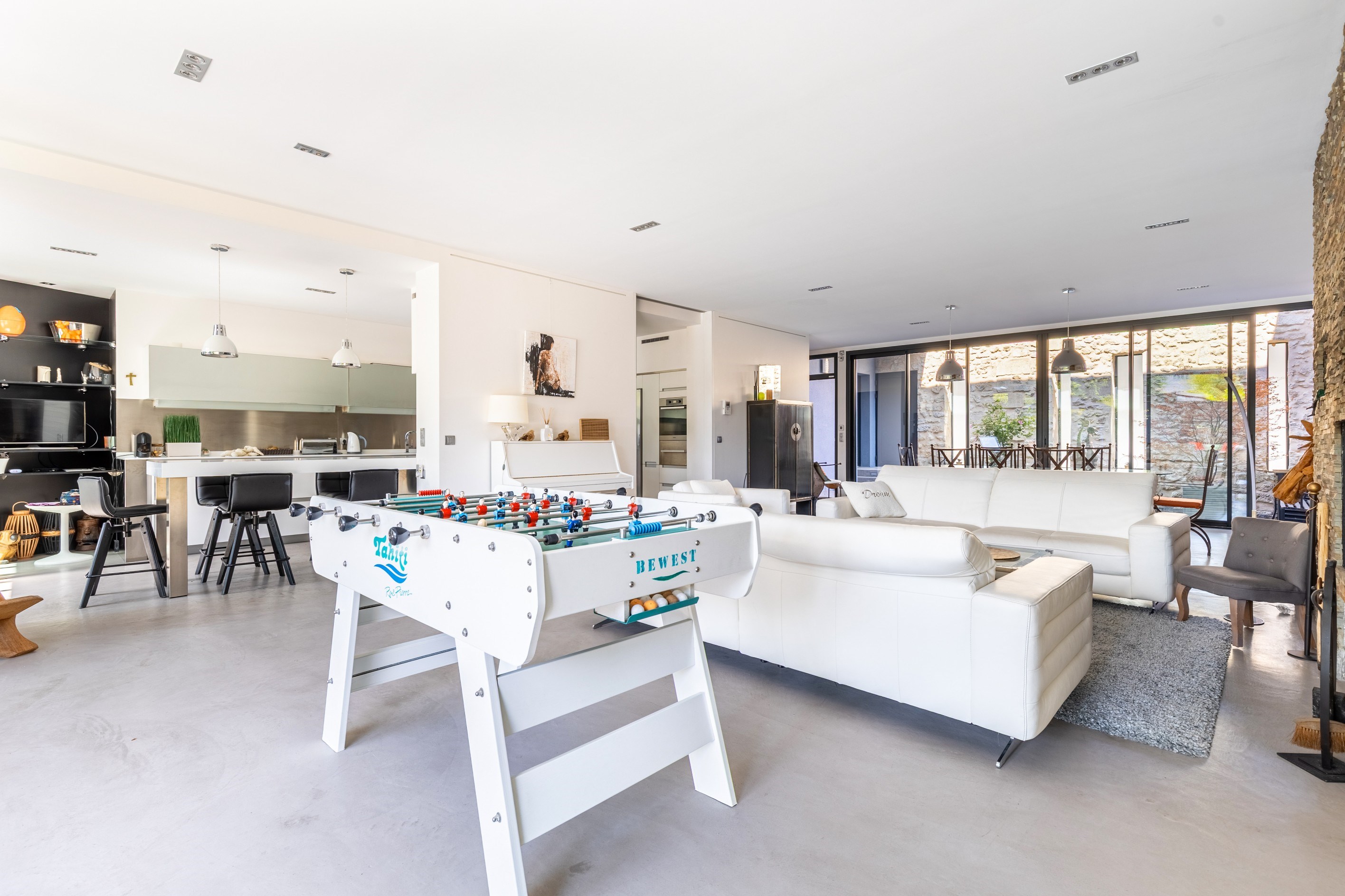  CAUDERAN - STUNNING CONTEMPORARY VILLA, GARDEN, POOL, DOUBLE GARAGE - AIR CONDI… - 物件實景