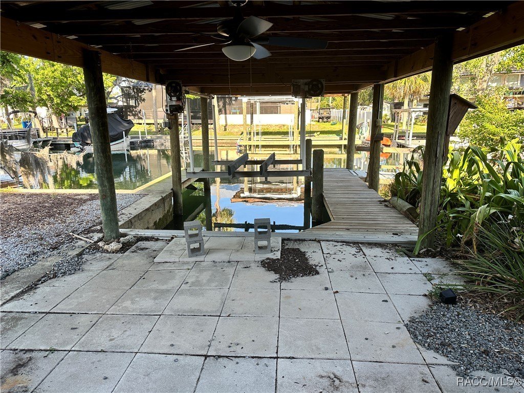 Crystal River, Florida, 34429, United States, 4 Bedrooms Bedrooms, ,3 BathroomsBathrooms,Residential,For Sale,1996734