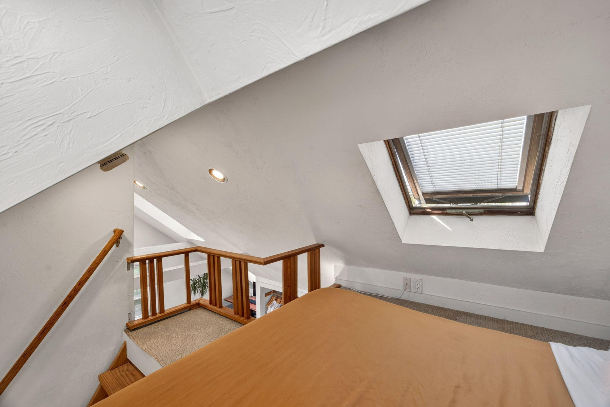  Above It All: A Skylit Penthouse at the Heart of Provincetown - 物件實景