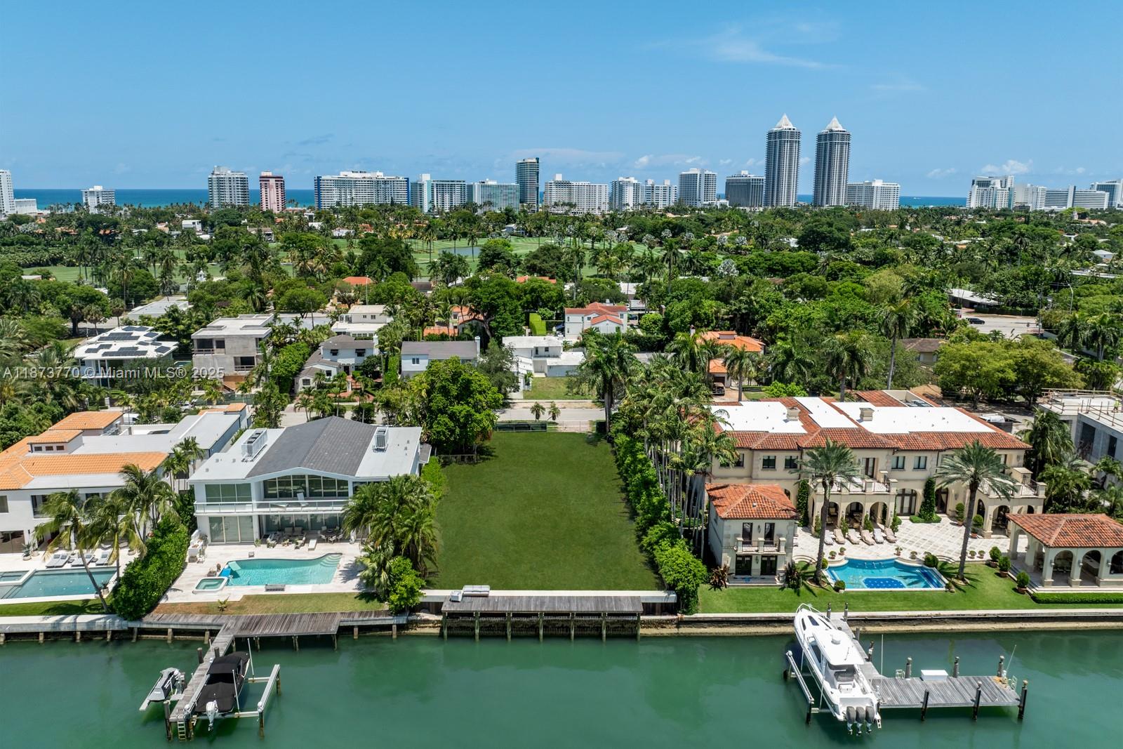 Miami Beach, Florida, 33140, United States, 6 Bedrooms Bedrooms, ,8 BathroomsBathrooms,Residential,For Sale,1941936