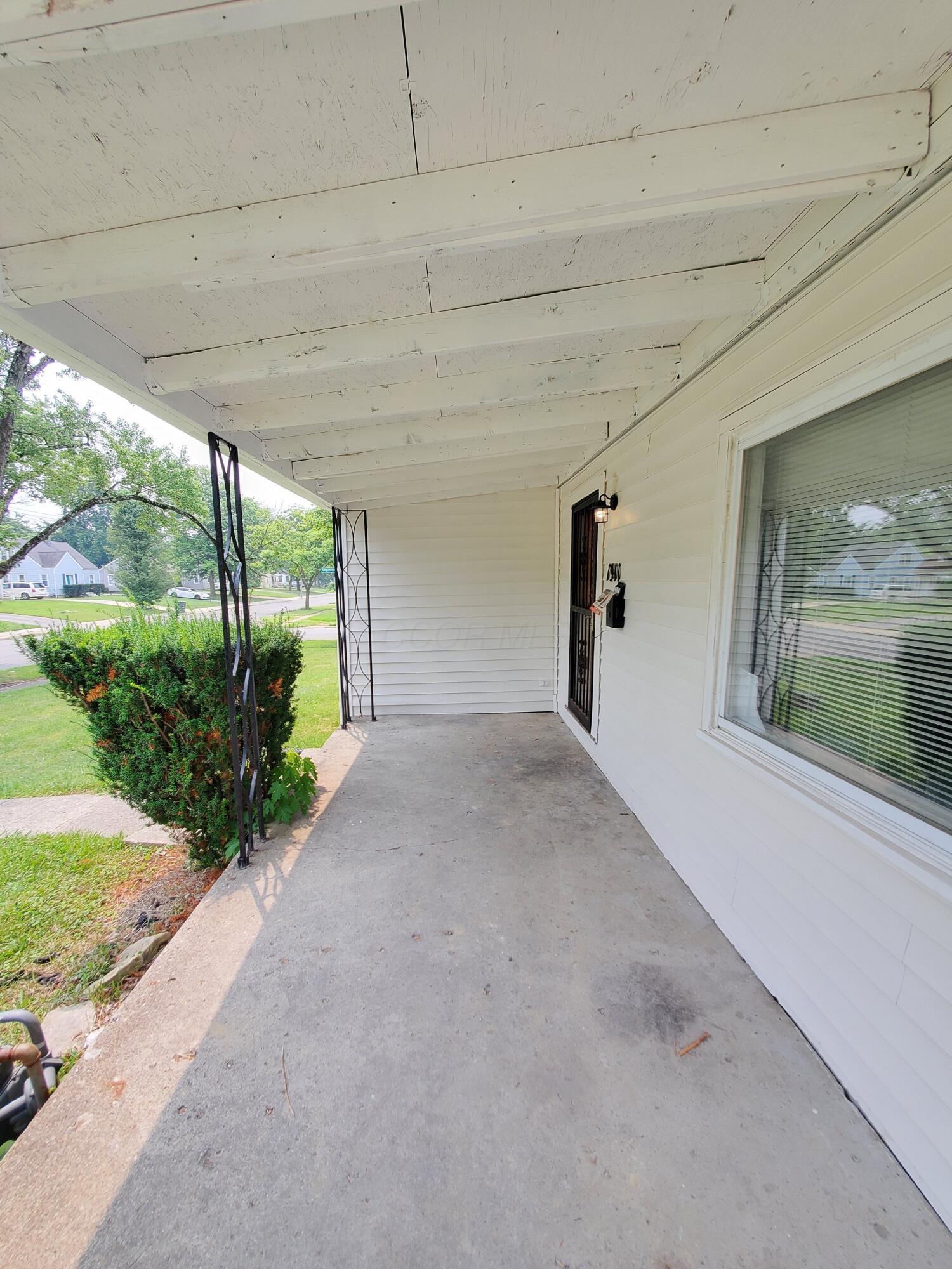 Brentnell Ave, Columbus, OH 43219 #1
