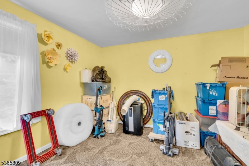 Franklin Twp., New Jersey, 07882, United States, 4 Bedrooms Bedrooms, ,3 BathroomsBathrooms,Residential,For Sale,1957120