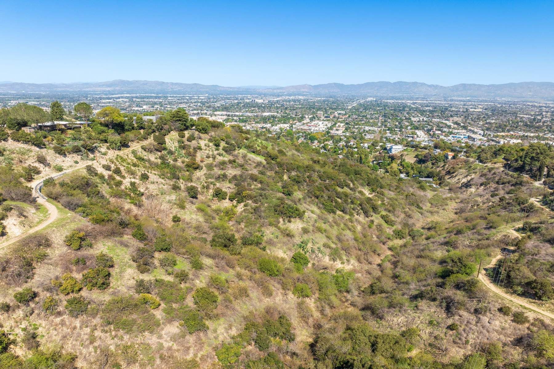  13511 Mulholland Dr - 物件實景