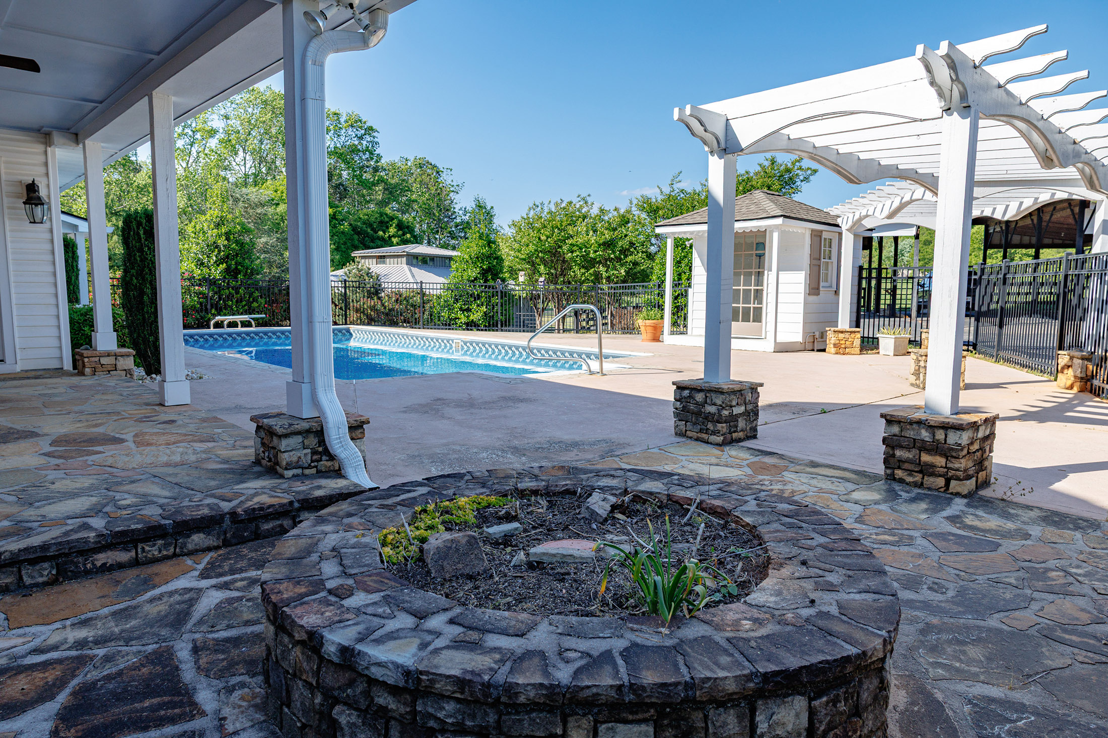  Exceptional Equestrian Estate: A Rare Blend of Luxury, Functionality, and Charm - 物件實景