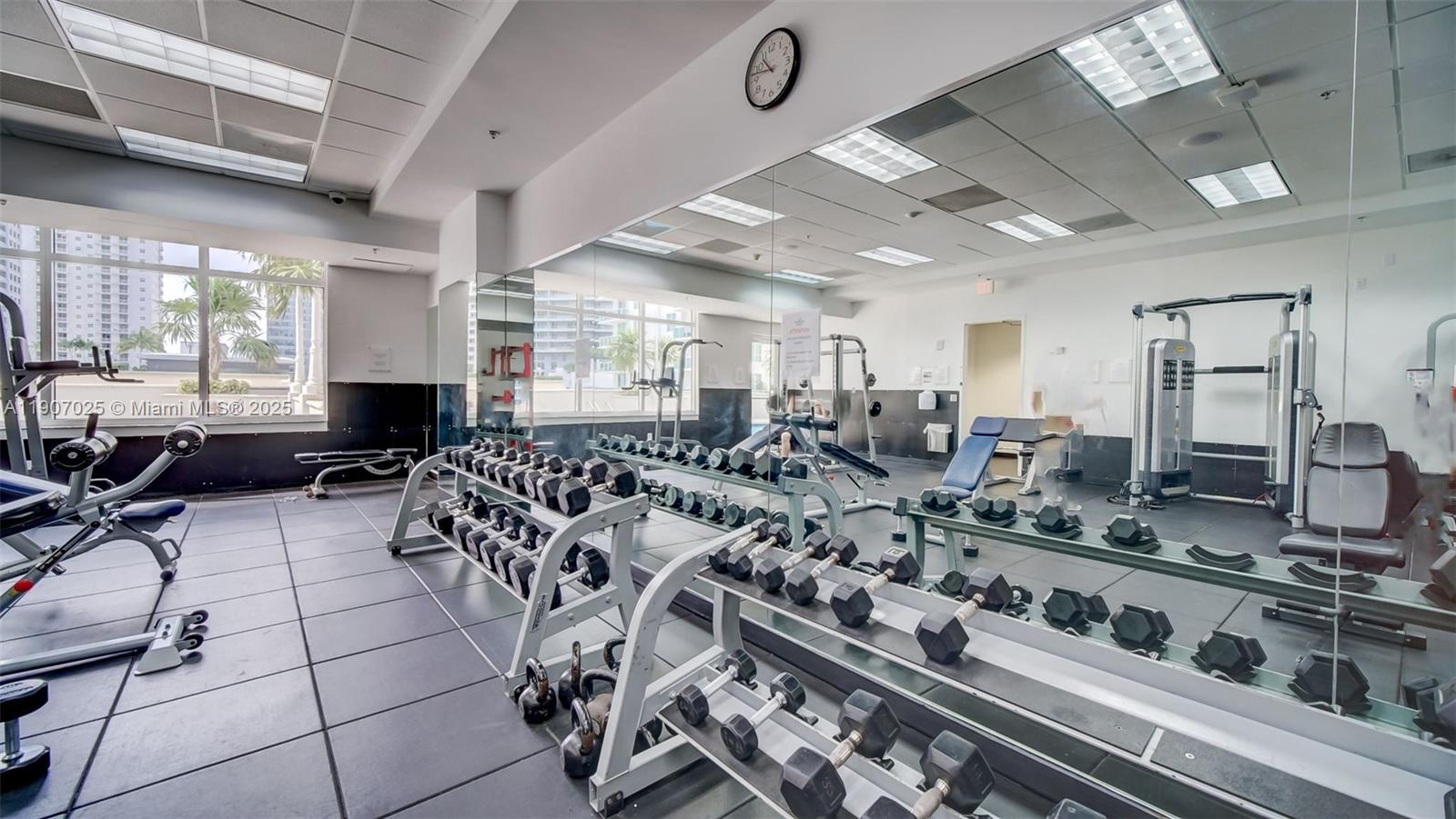 Miami, Florida, 33131, United States, 1 Bedroom Bedrooms, ,1 BathroomBathrooms,Residential,For Sale,1986520