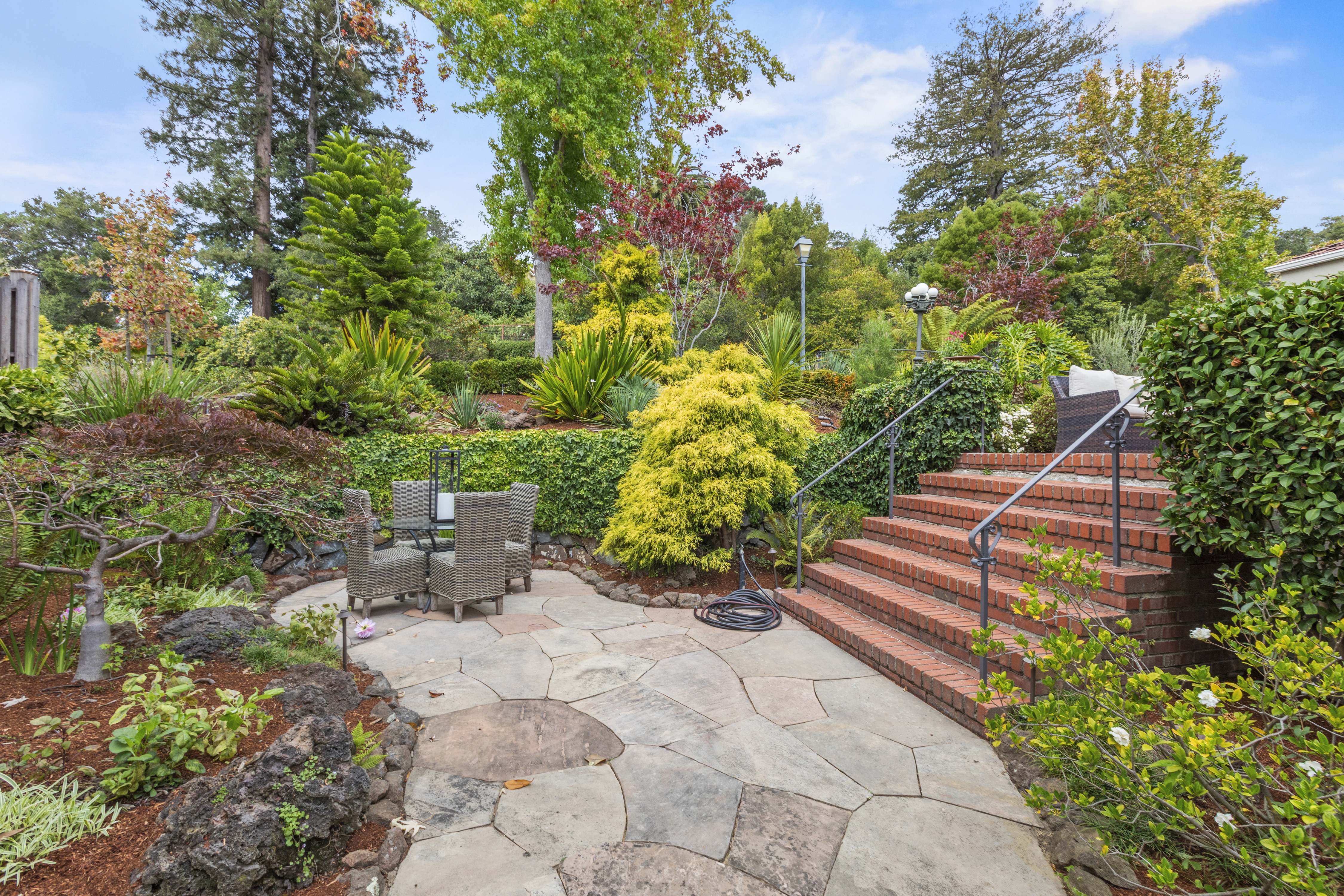  A Cherished Upper Piedmont Estate with Exceptional Views and Gardens - 物件實景