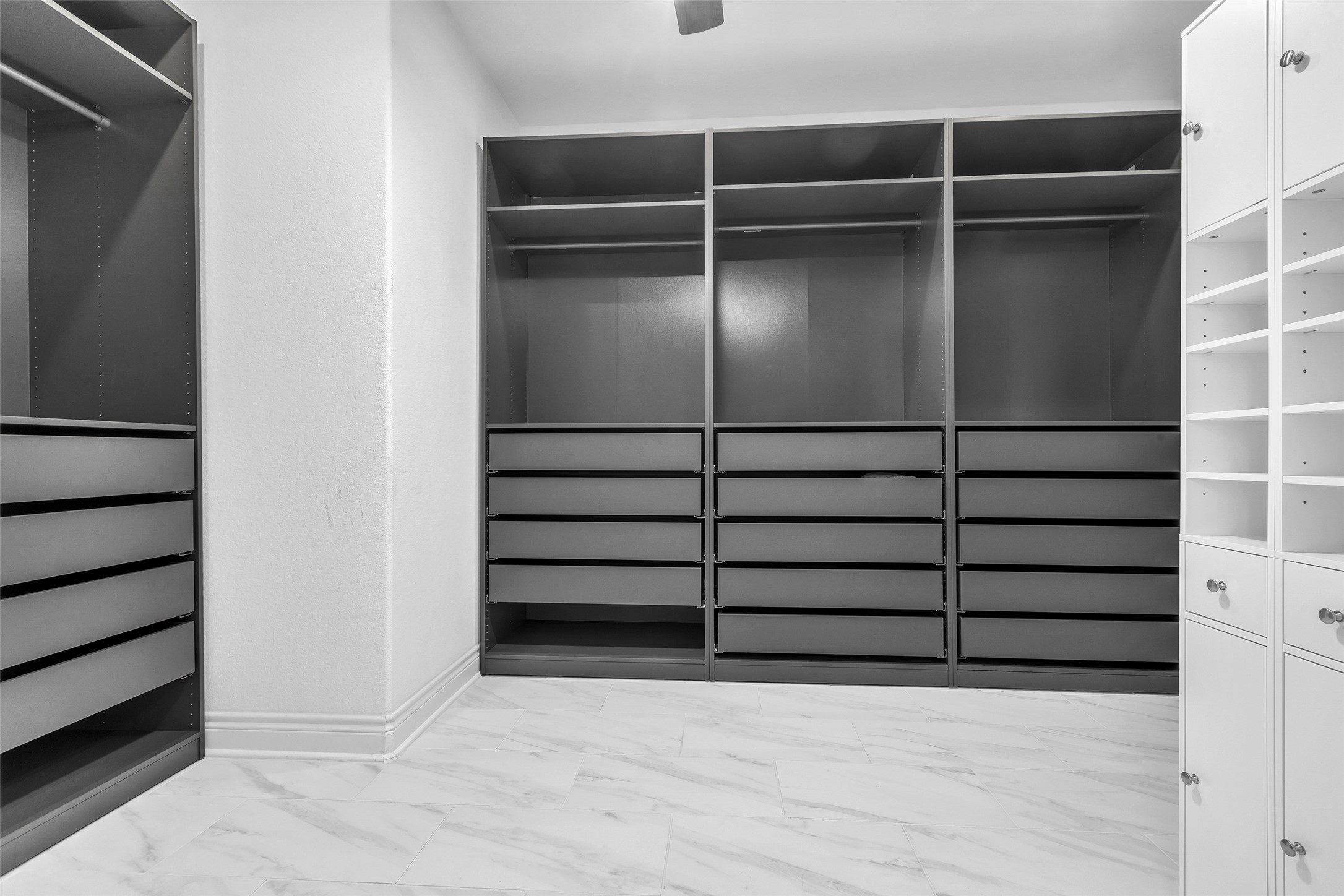 Montgomery, Texas, 77356, United States, 4 Bedrooms Bedrooms, ,4 BathroomsBathrooms,Residential,For Sale,1989198