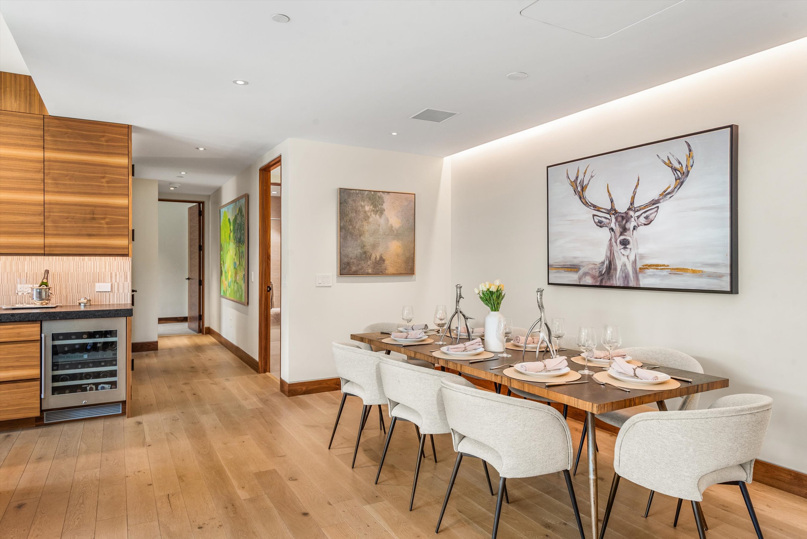  Elevated Mountain Living Meets Effortless Ski Access - 物件實景