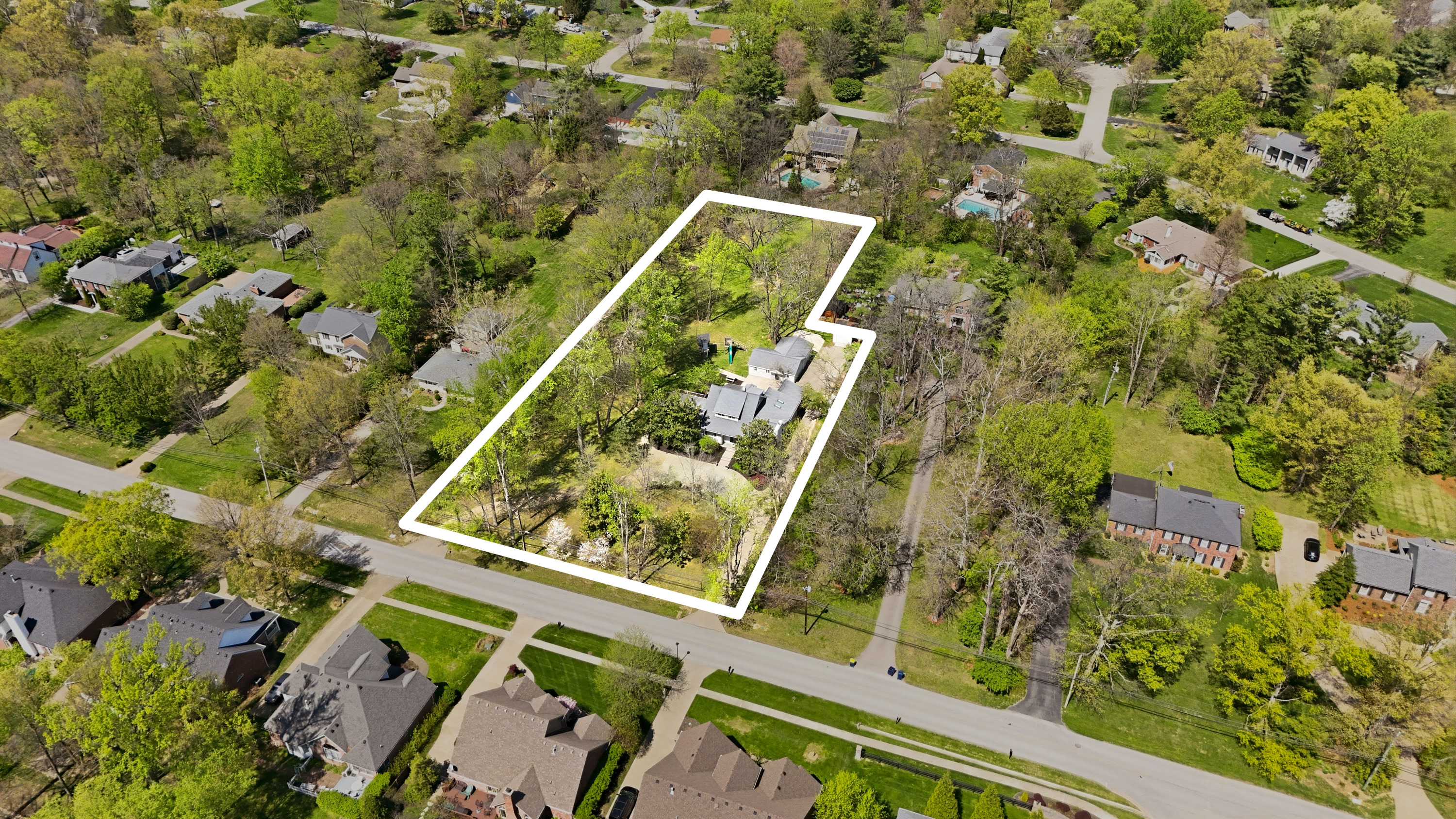  11805 Cedardale Road, Louisville, KY 40223 - 物件實景