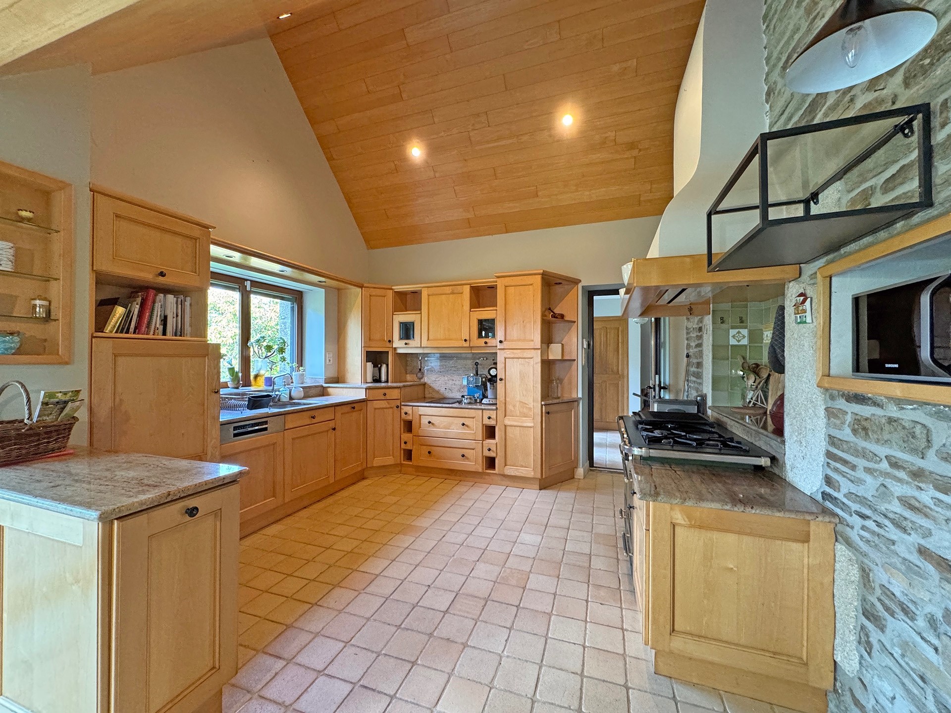  SPEZET, QUIET PROPERTY WITH INDOOR POOL - 物件實景