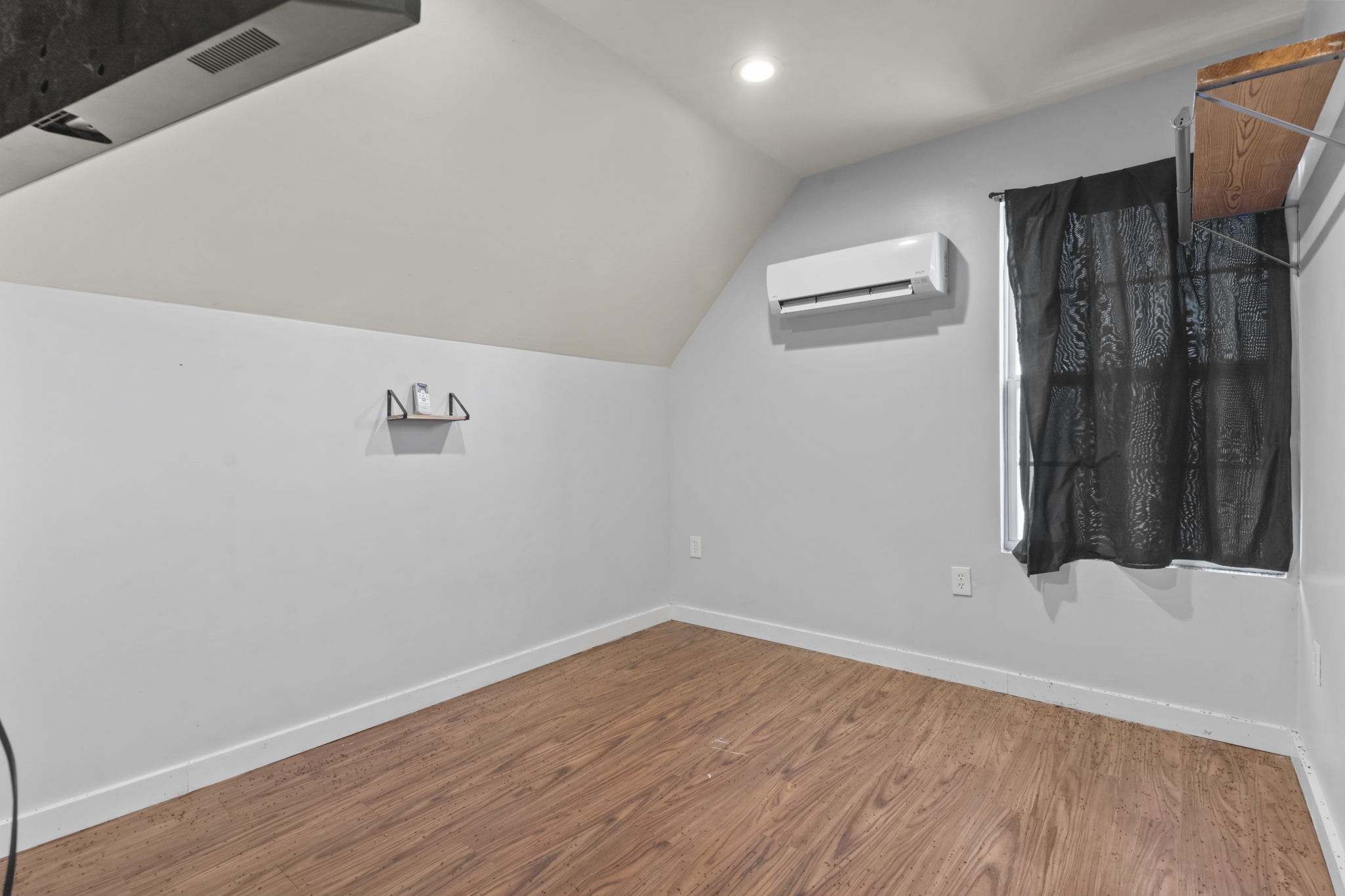 Galivants Ferry, South Carolina, 29544, United States, 4 Bedrooms Bedrooms, ,3 BathroomsBathrooms,Residential,For Sale,1986095