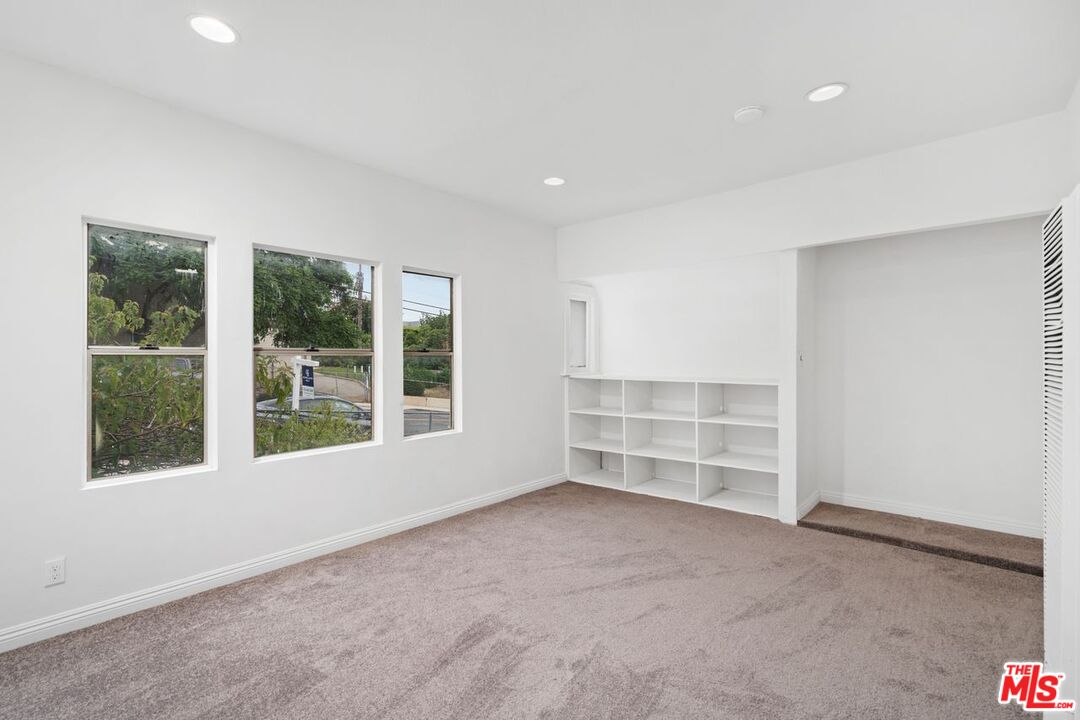827 Lucile Ave, Los Angeles, California, 90026, United States, 6 Bedrooms Bedrooms, ,Residential,For Sale,827 Lucile Ave,1626659