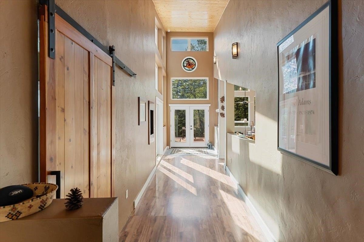 Weed, California, 96094, United States, 4 Bedrooms Bedrooms, ,3 BathroomsBathrooms,Residential,For Sale,2038321