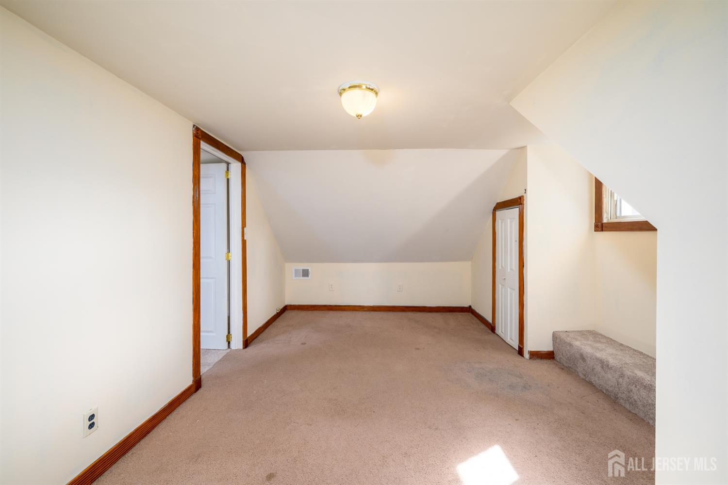 Edison, New Jersey, 08817, United States, 3 Bedrooms Bedrooms, ,2 BathroomsBathrooms,Residential,For Sale,1958154