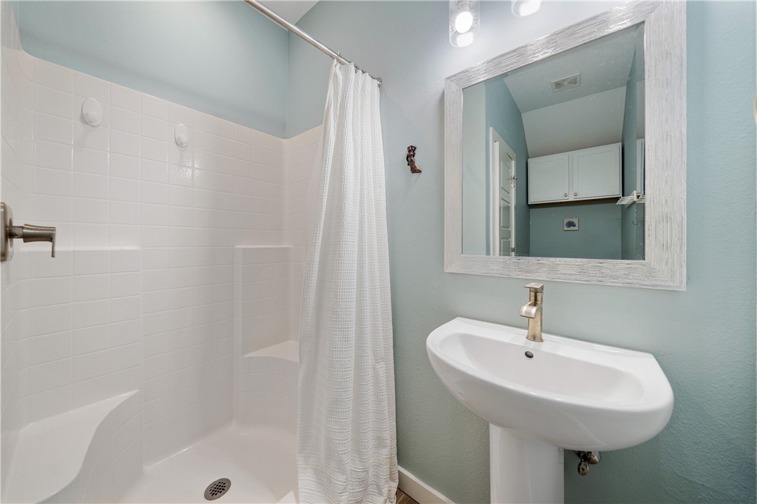 Corpus Christi, Texas, 78418, United States, 3 Bedrooms Bedrooms, ,3 BathroomsBathrooms,Residential,For Sale,1736006