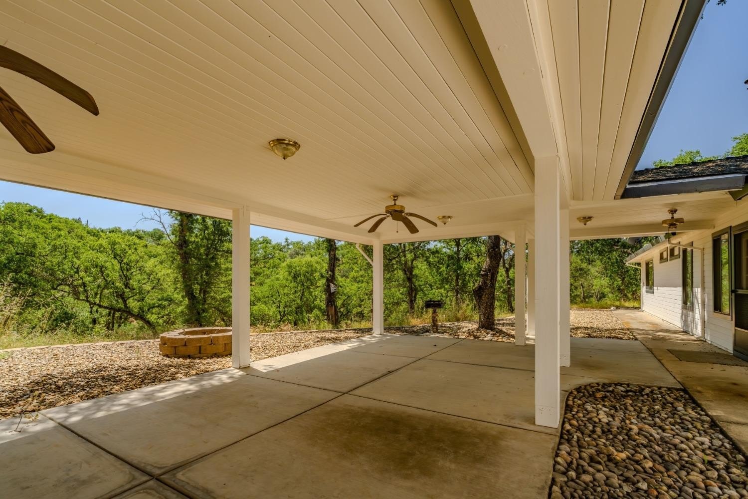 Valley Springs, California, 95252, United States, 3 Bedrooms Bedrooms, ,2 BathroomsBathrooms,Residential,For Sale,1944920
